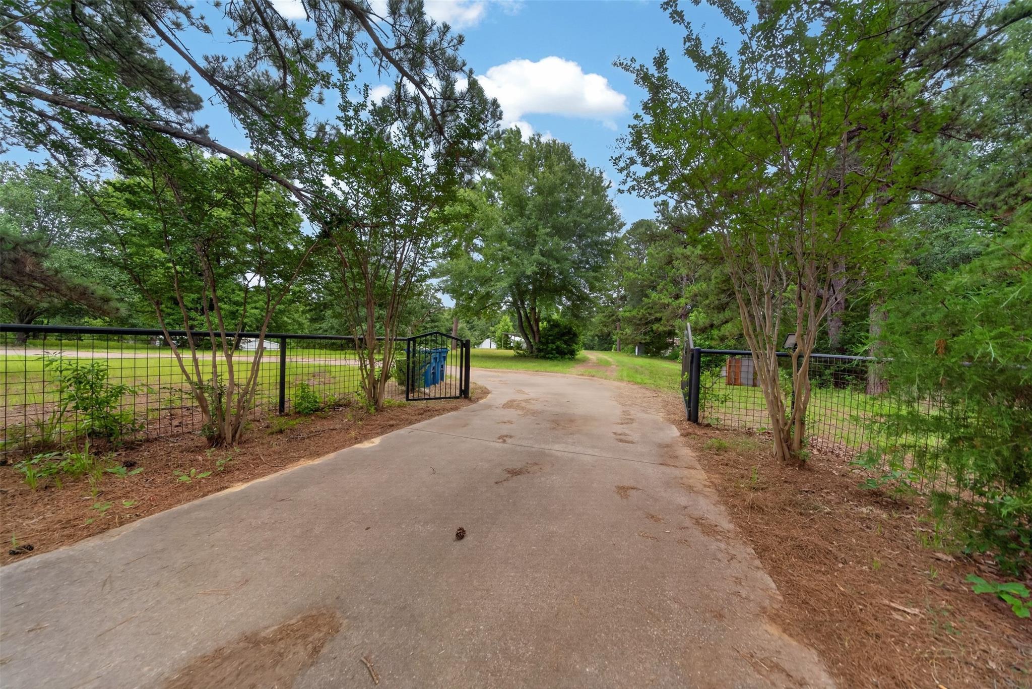 main property photo 27