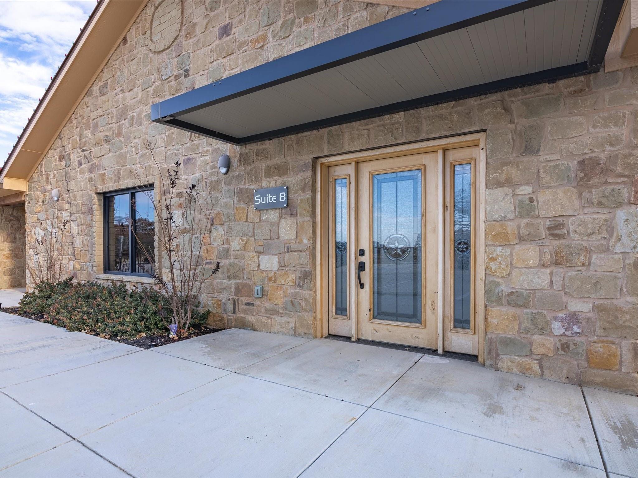main property photo 2