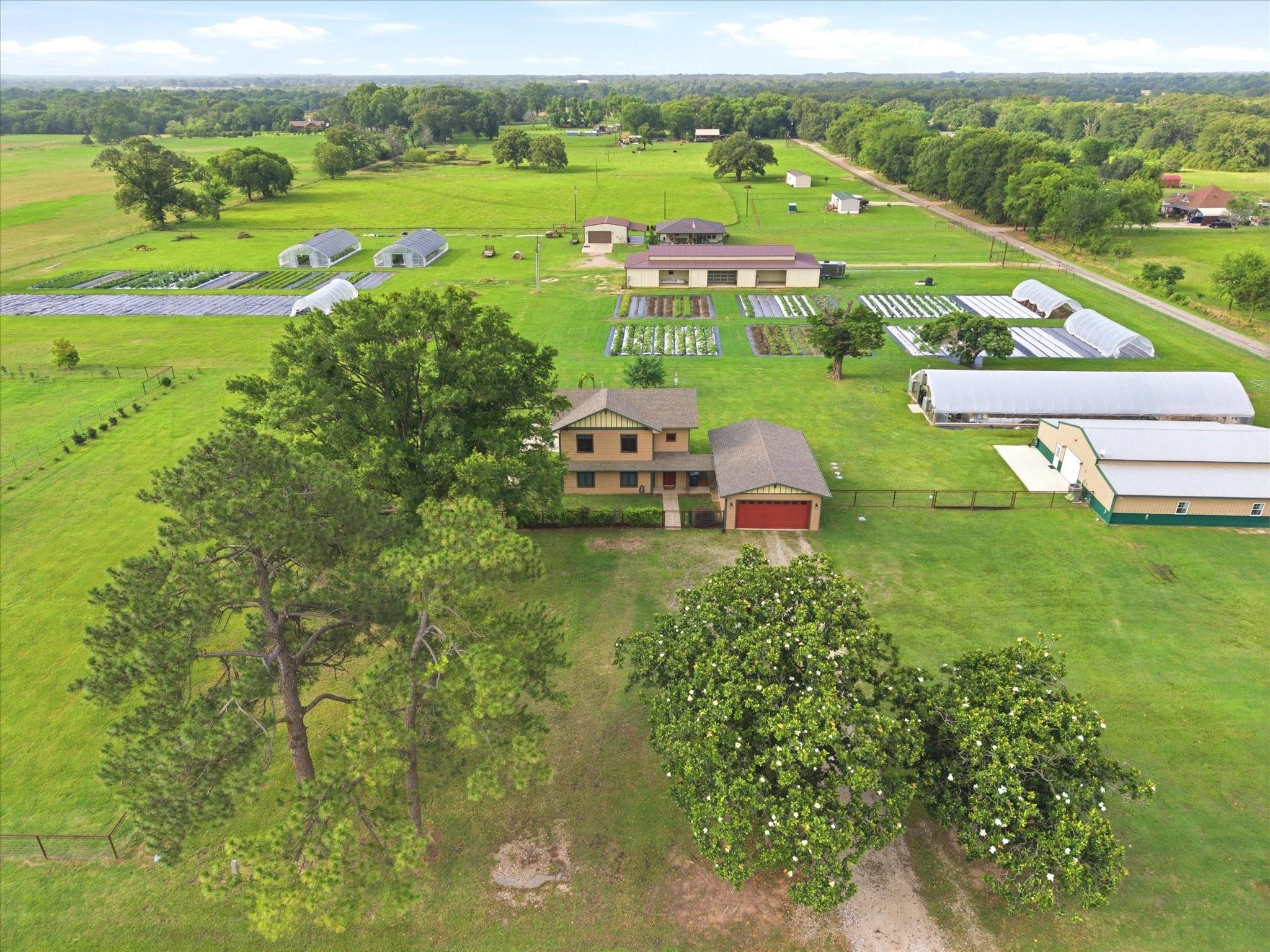 main property photo 28