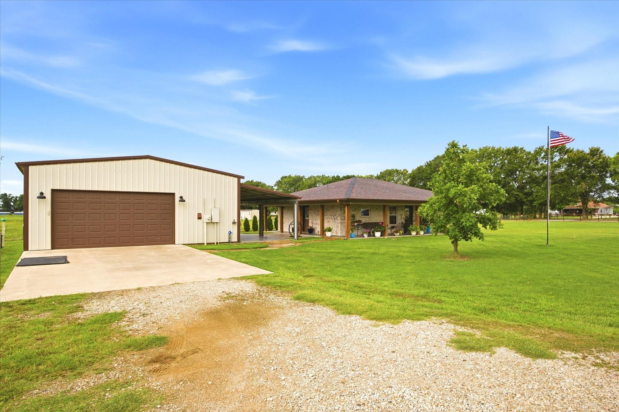 main property photo 36