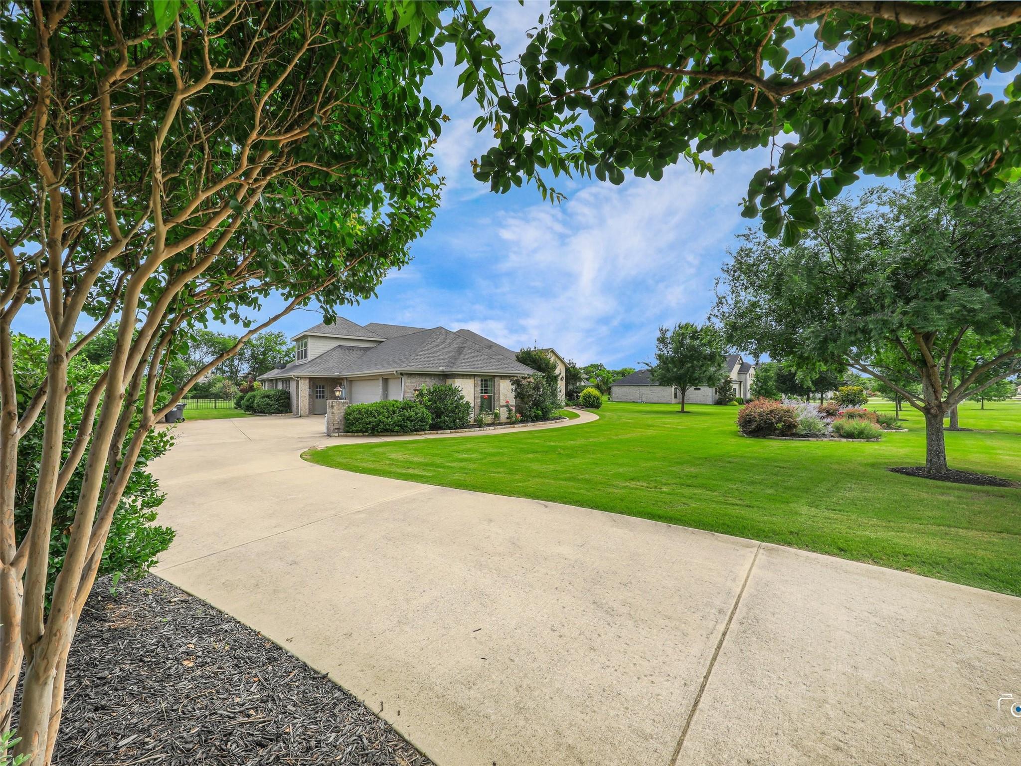 main property photo 32