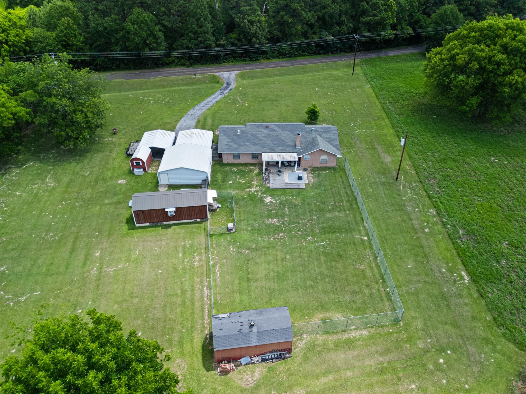 main property photo 7