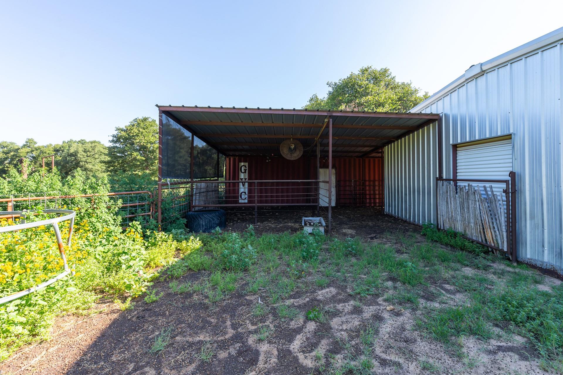 main property photo 31