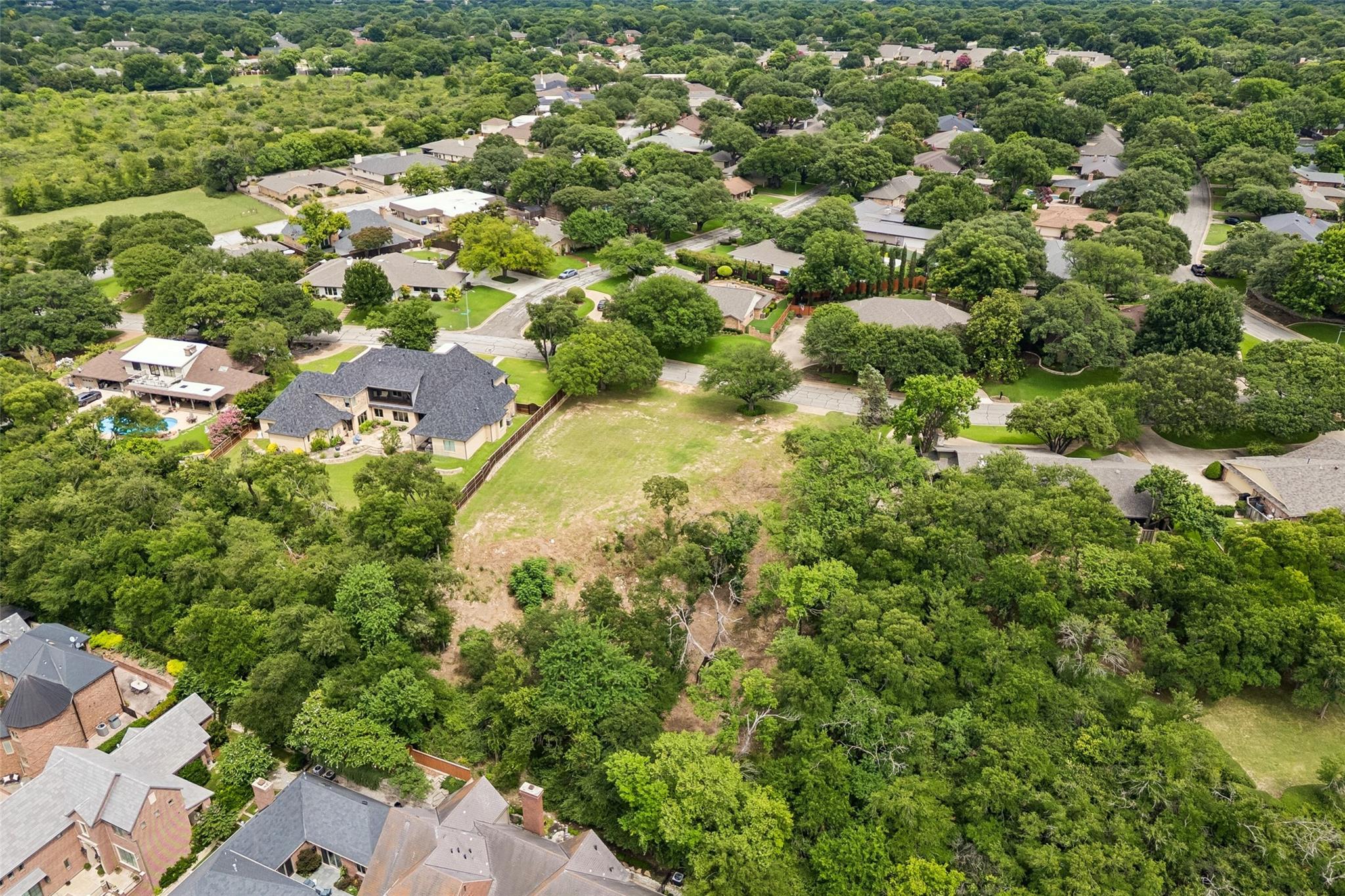 main property photo 13