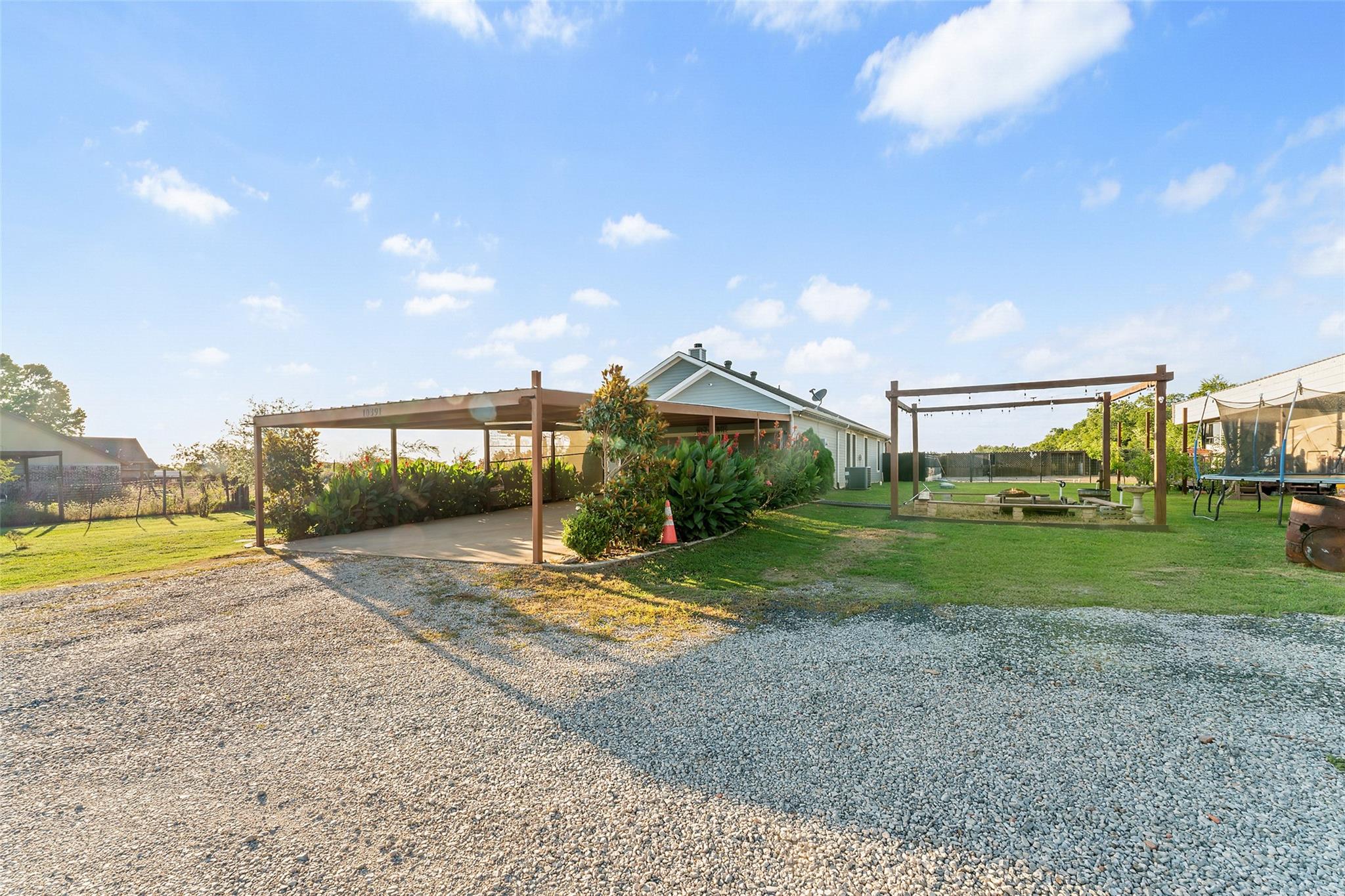main property photo 32