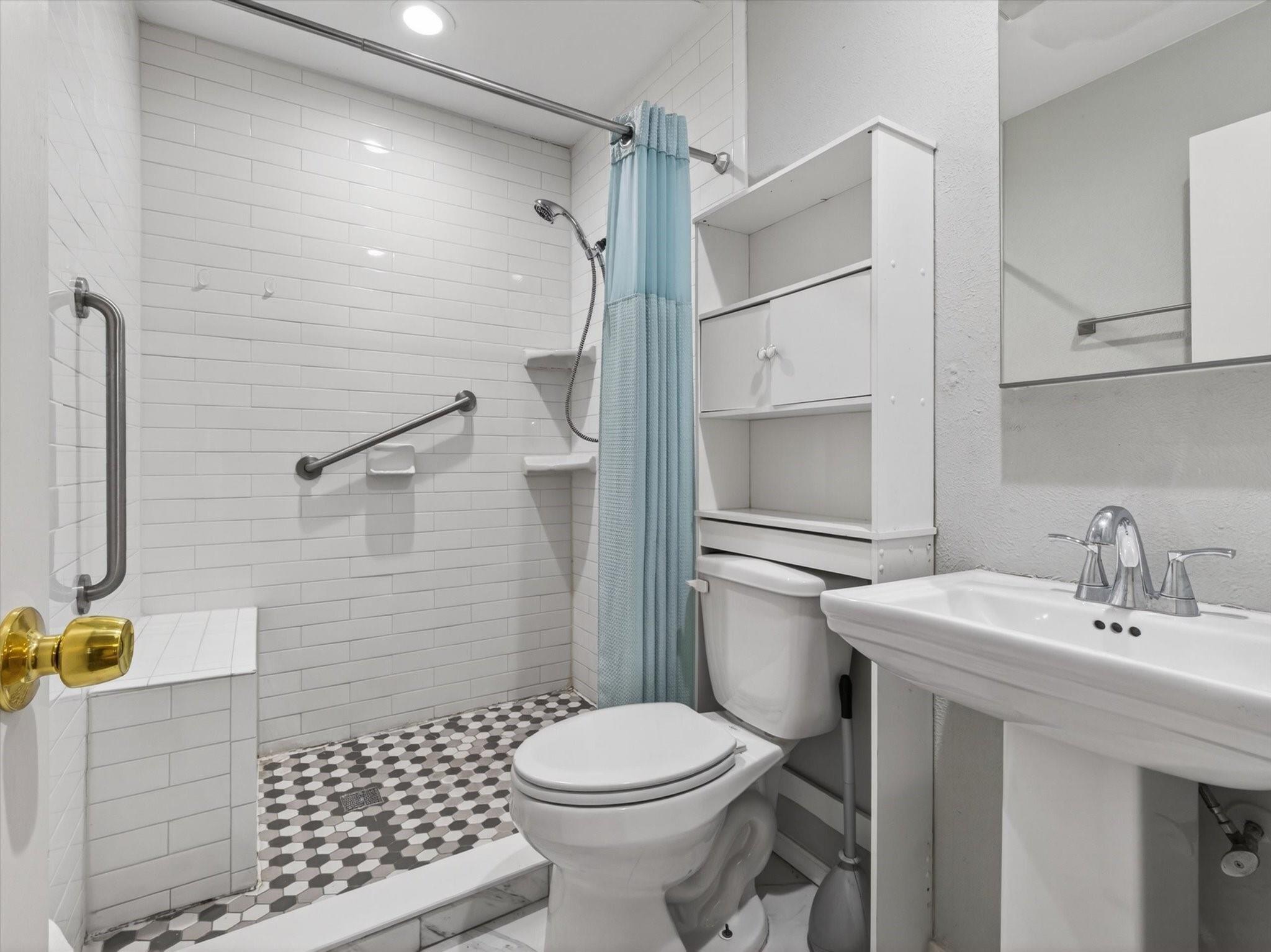 main property photo 20