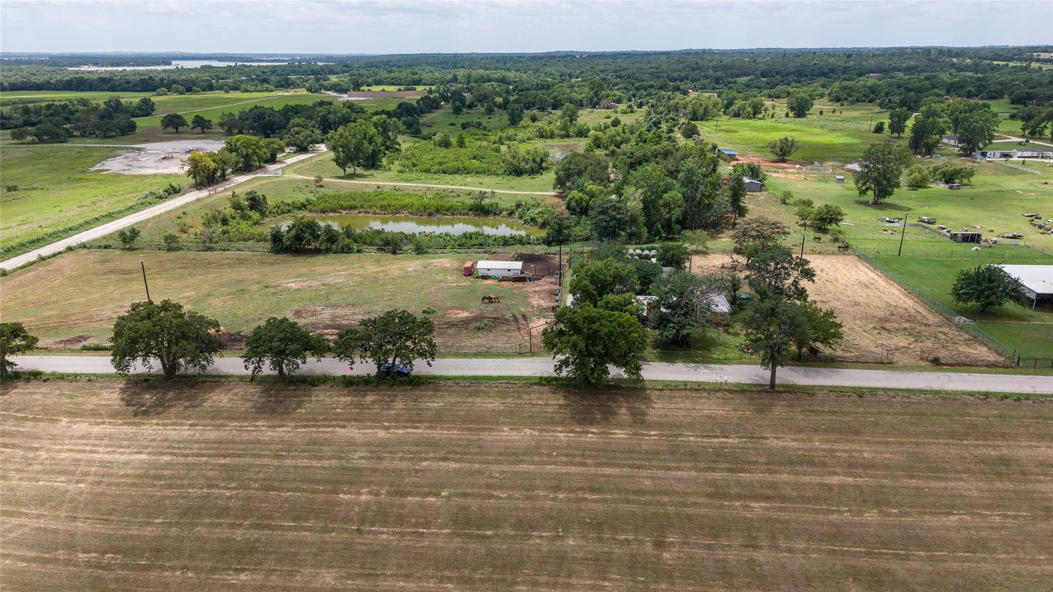 main property photo 32