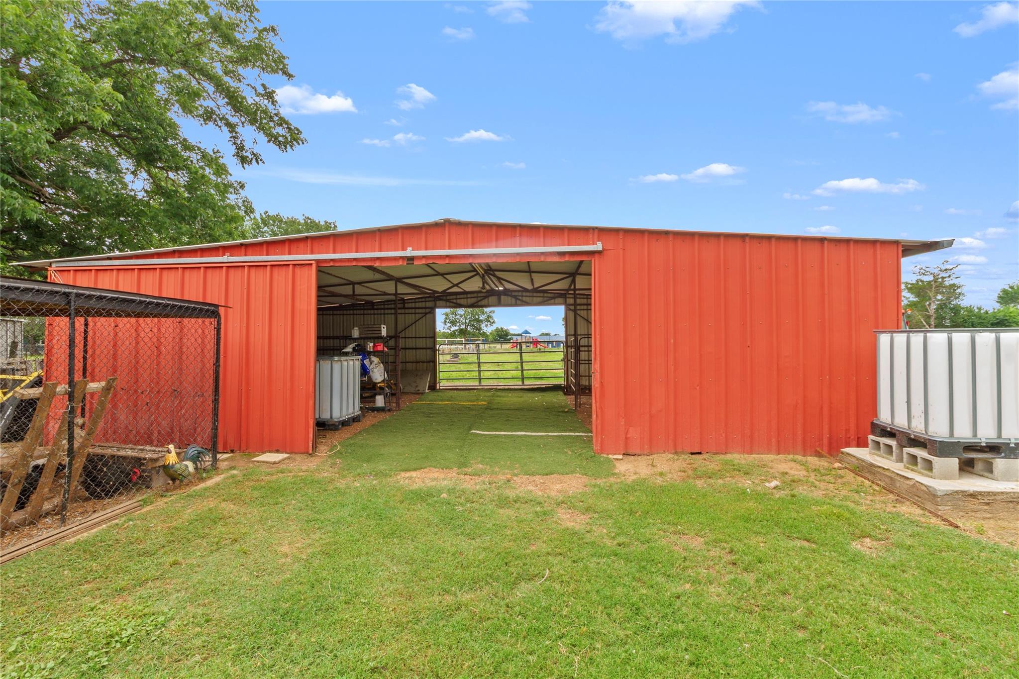 main property photo 26