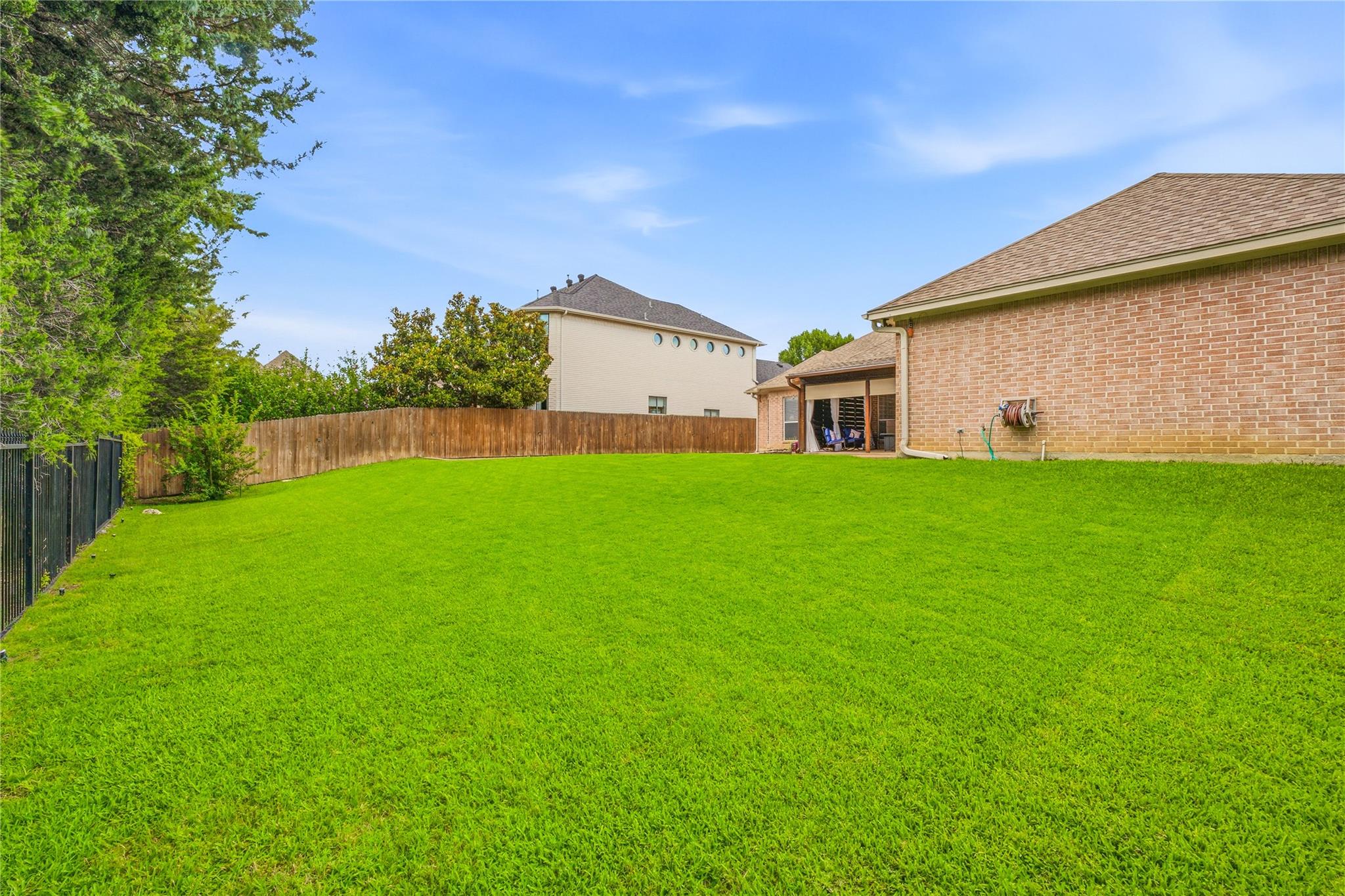 main property photo 34