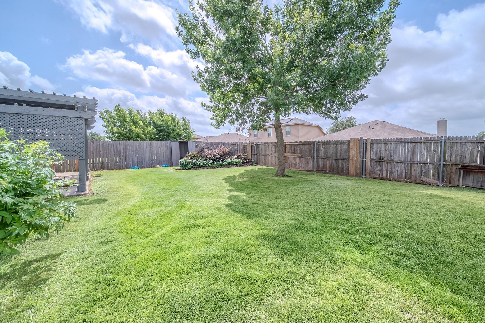 main property photo 32