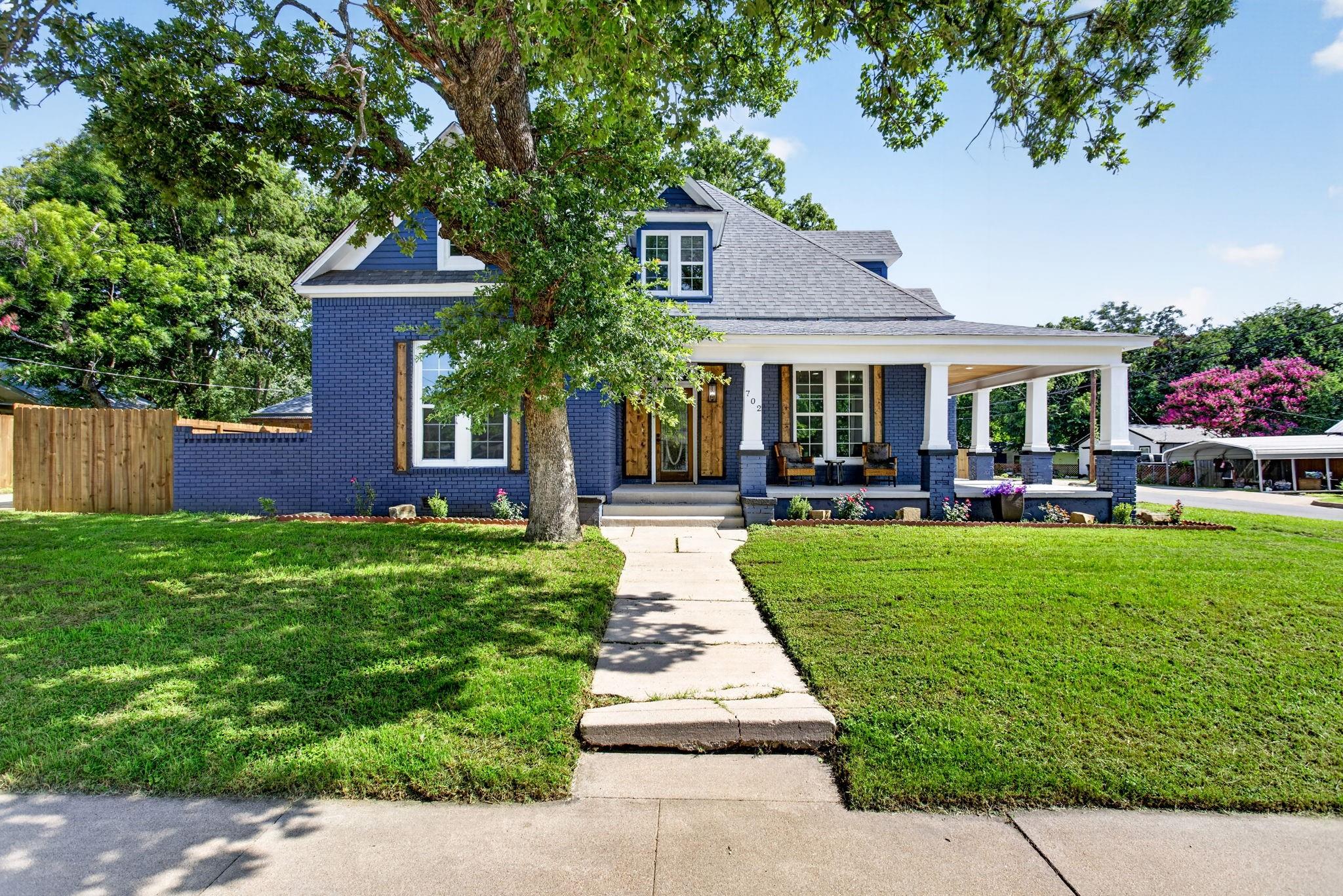 main property photo 3