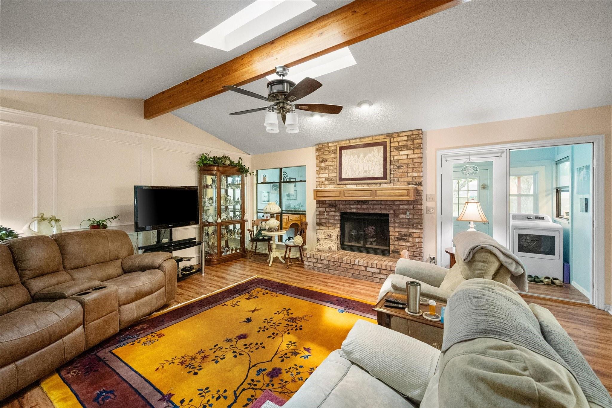 main property photo 17
