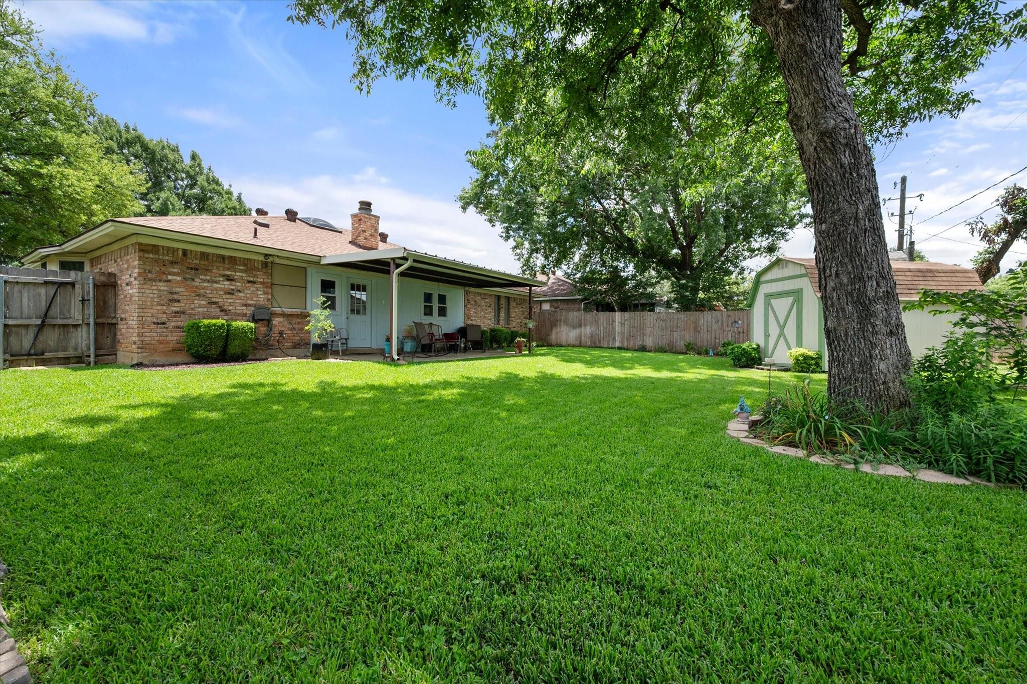 main property photo 22