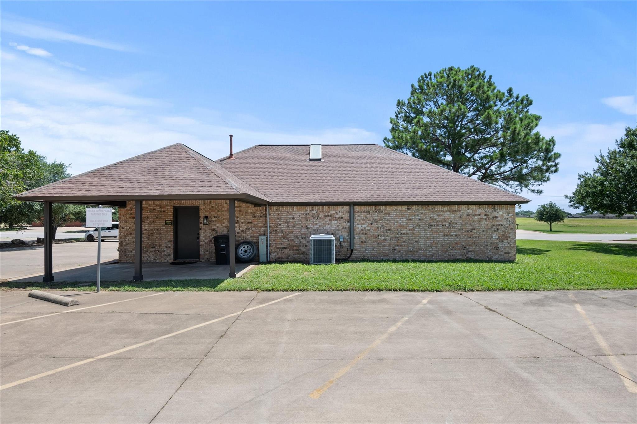main property photo 21