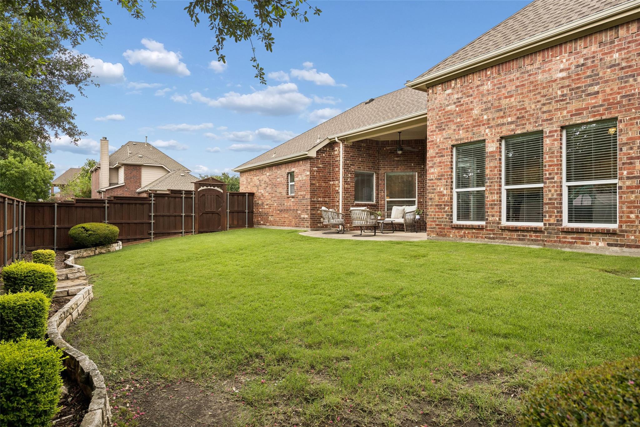 main property photo 24