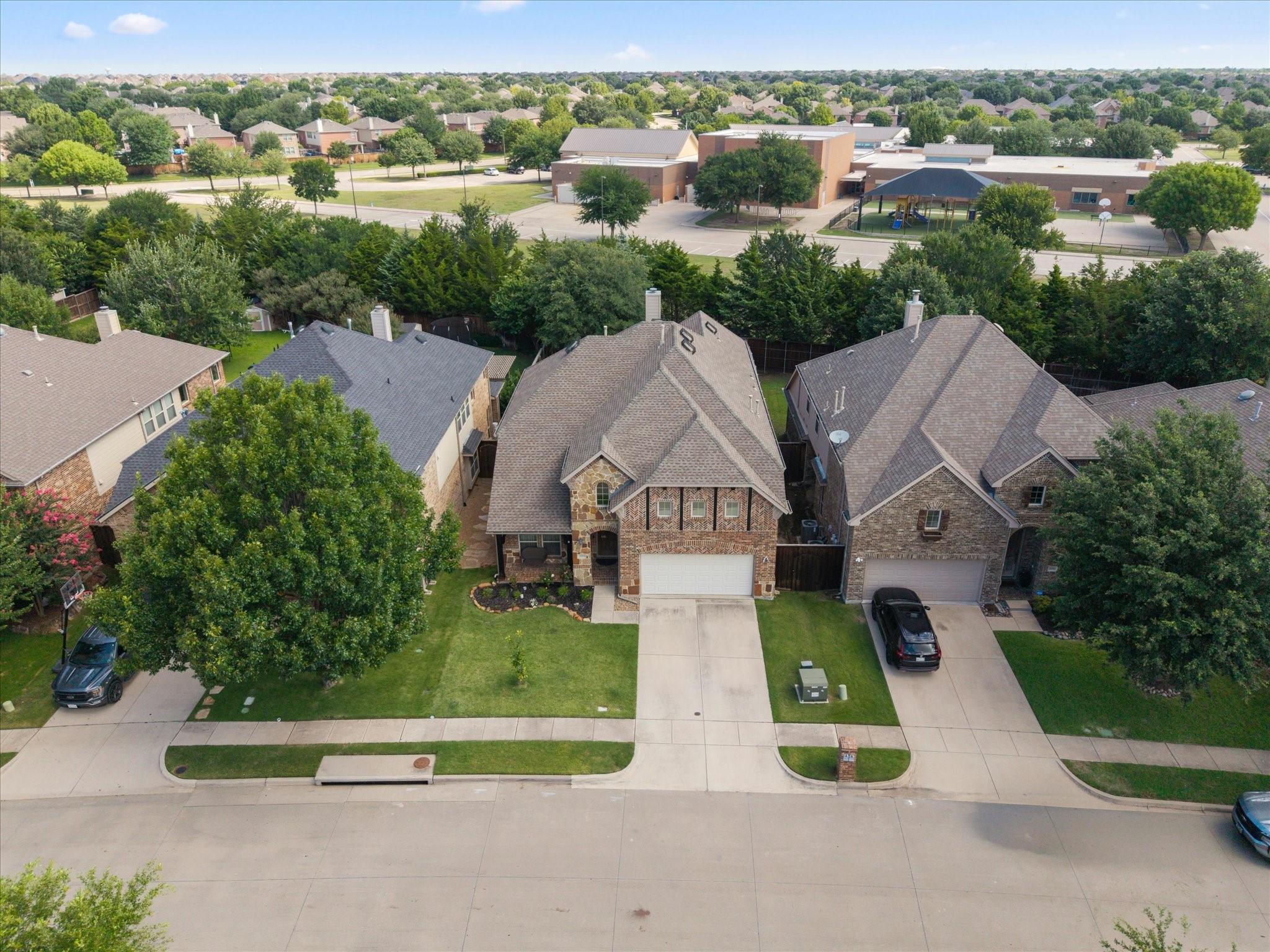 main property photo 26