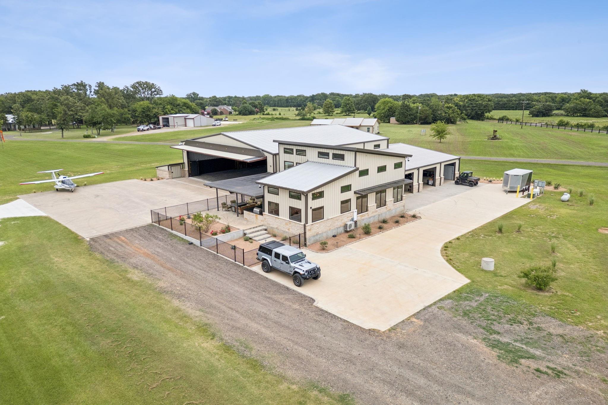 main property photo 38