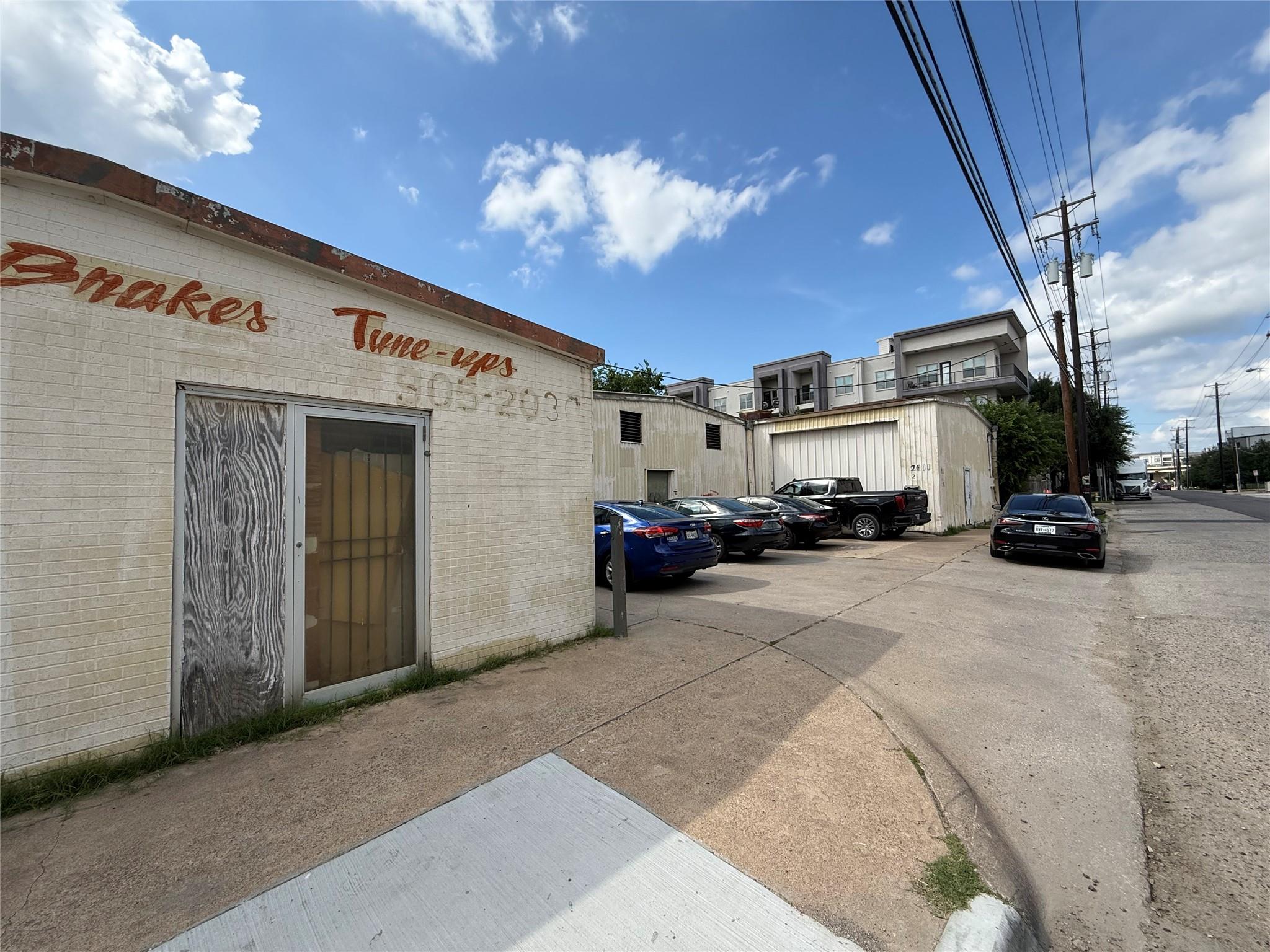 main property photo 20