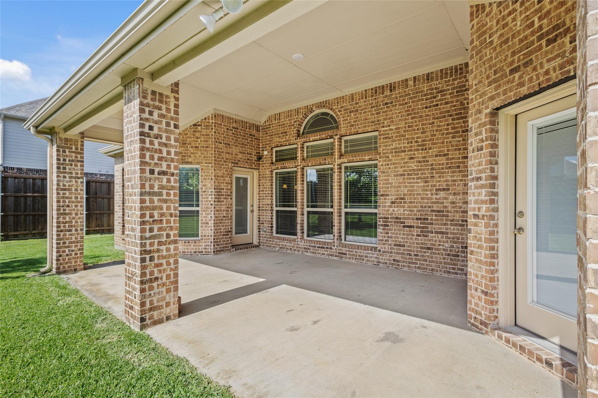 main property photo 35