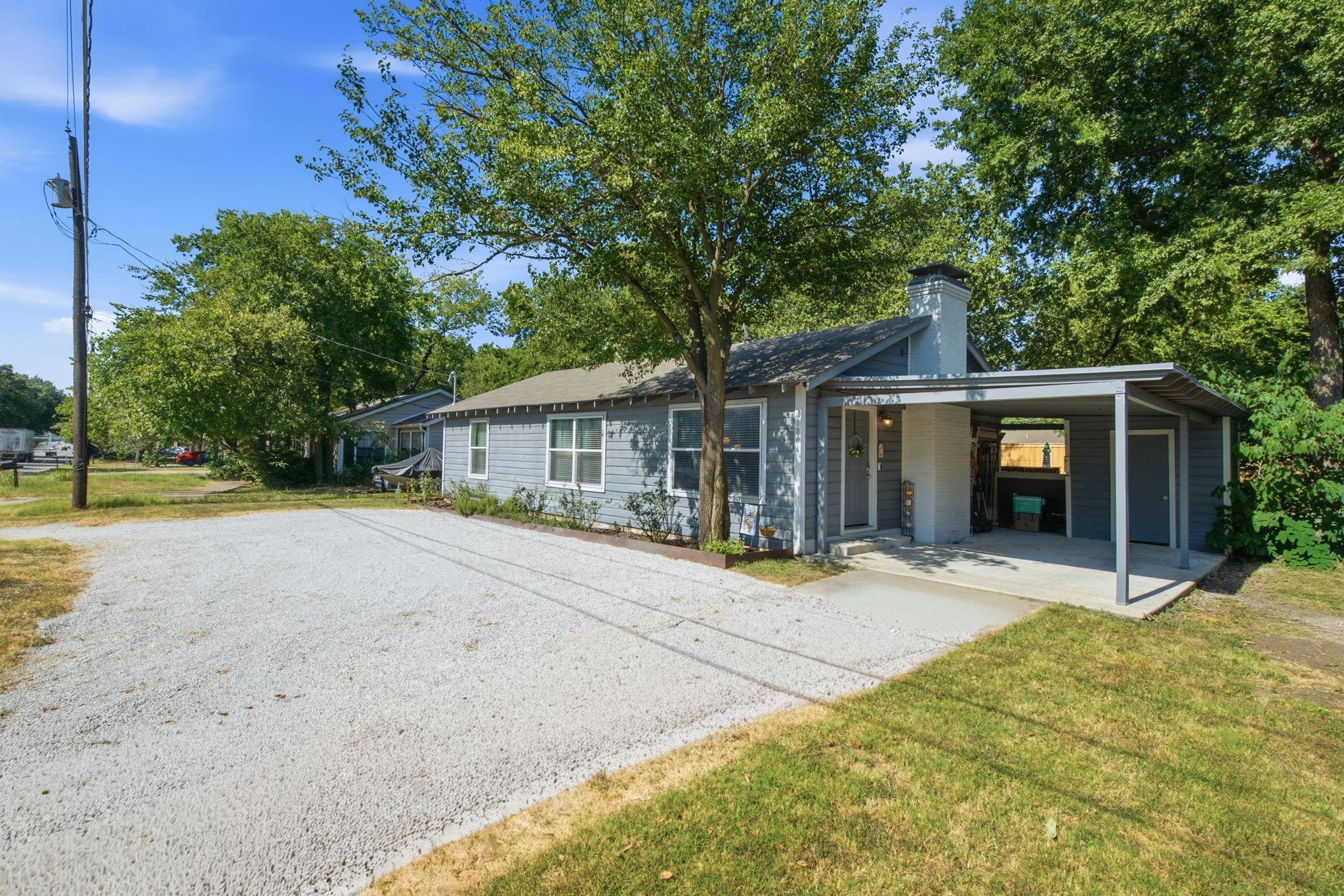 main property photo 23