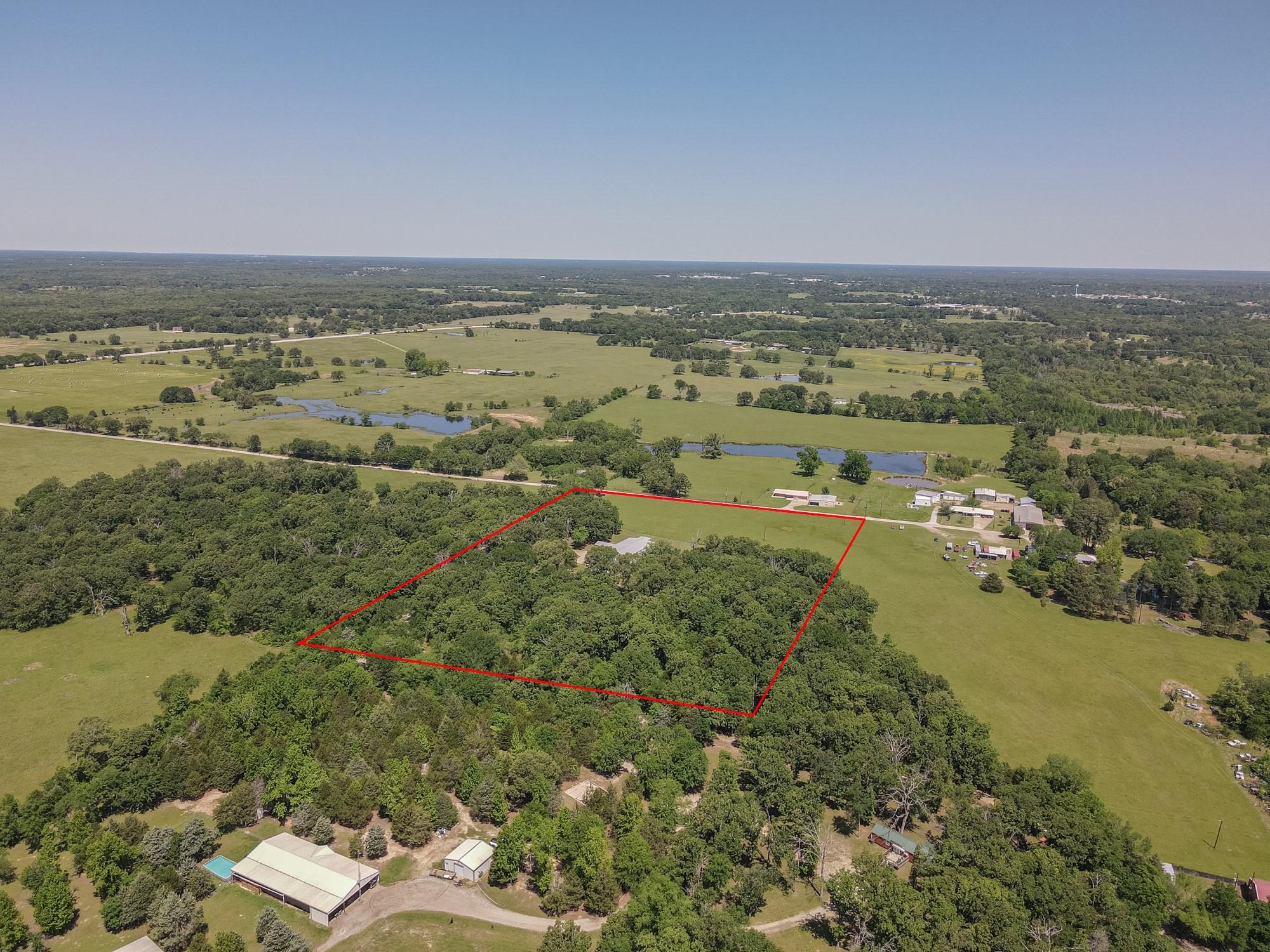 main property photo 32
