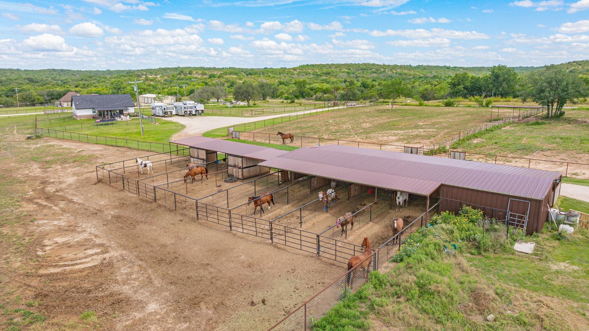 main property photo 28