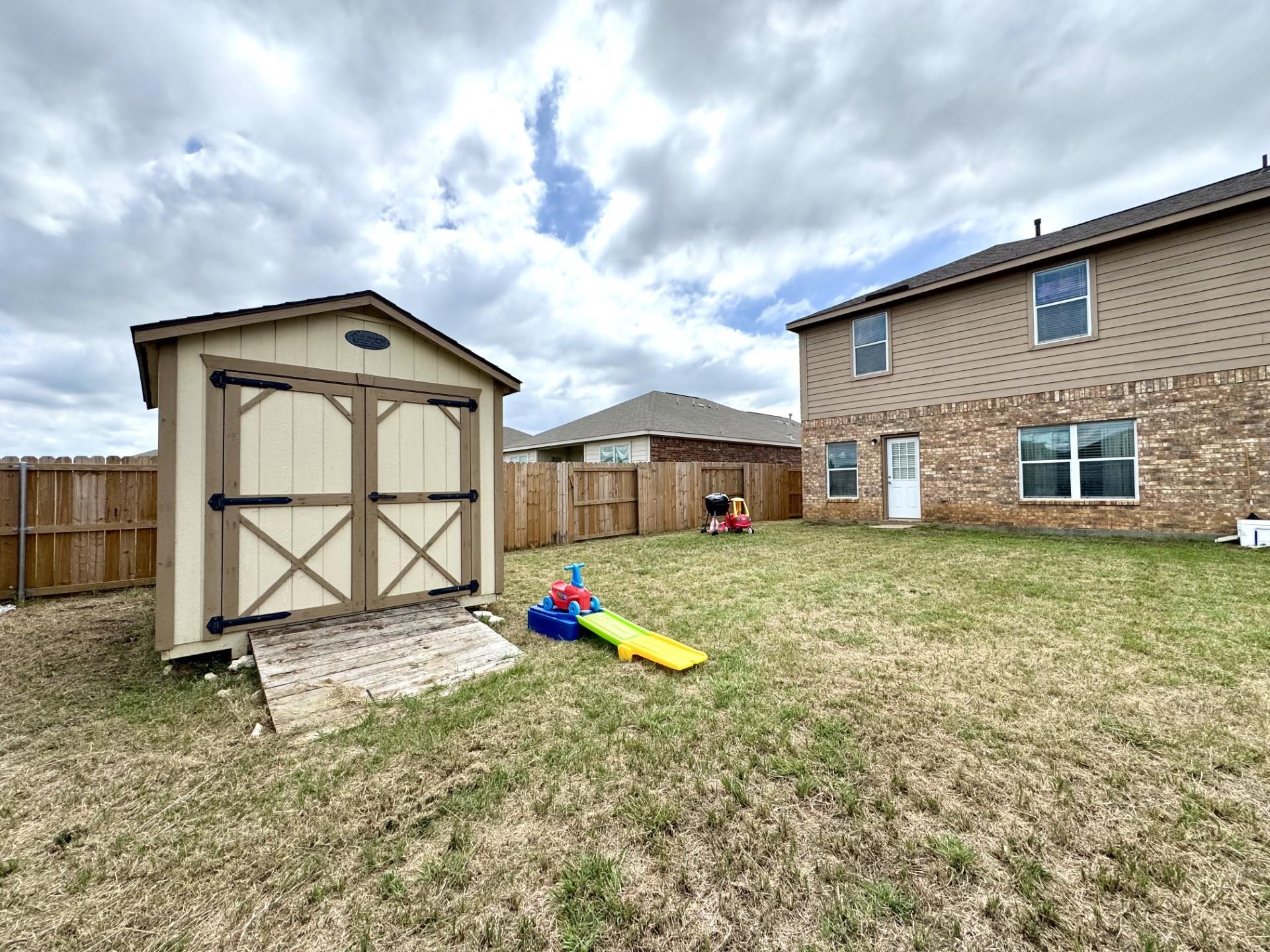 main property photo 30