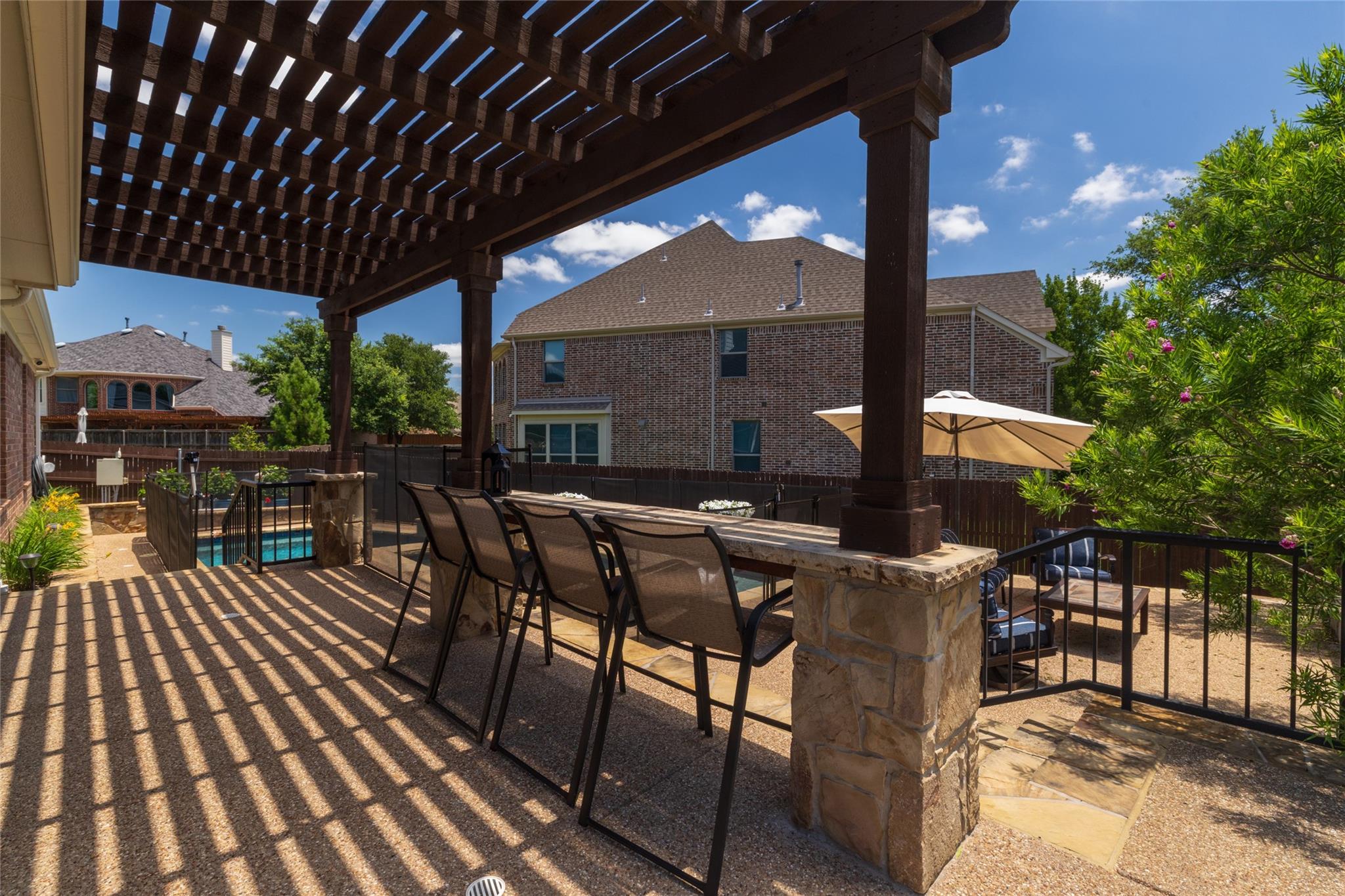 main property photo 30