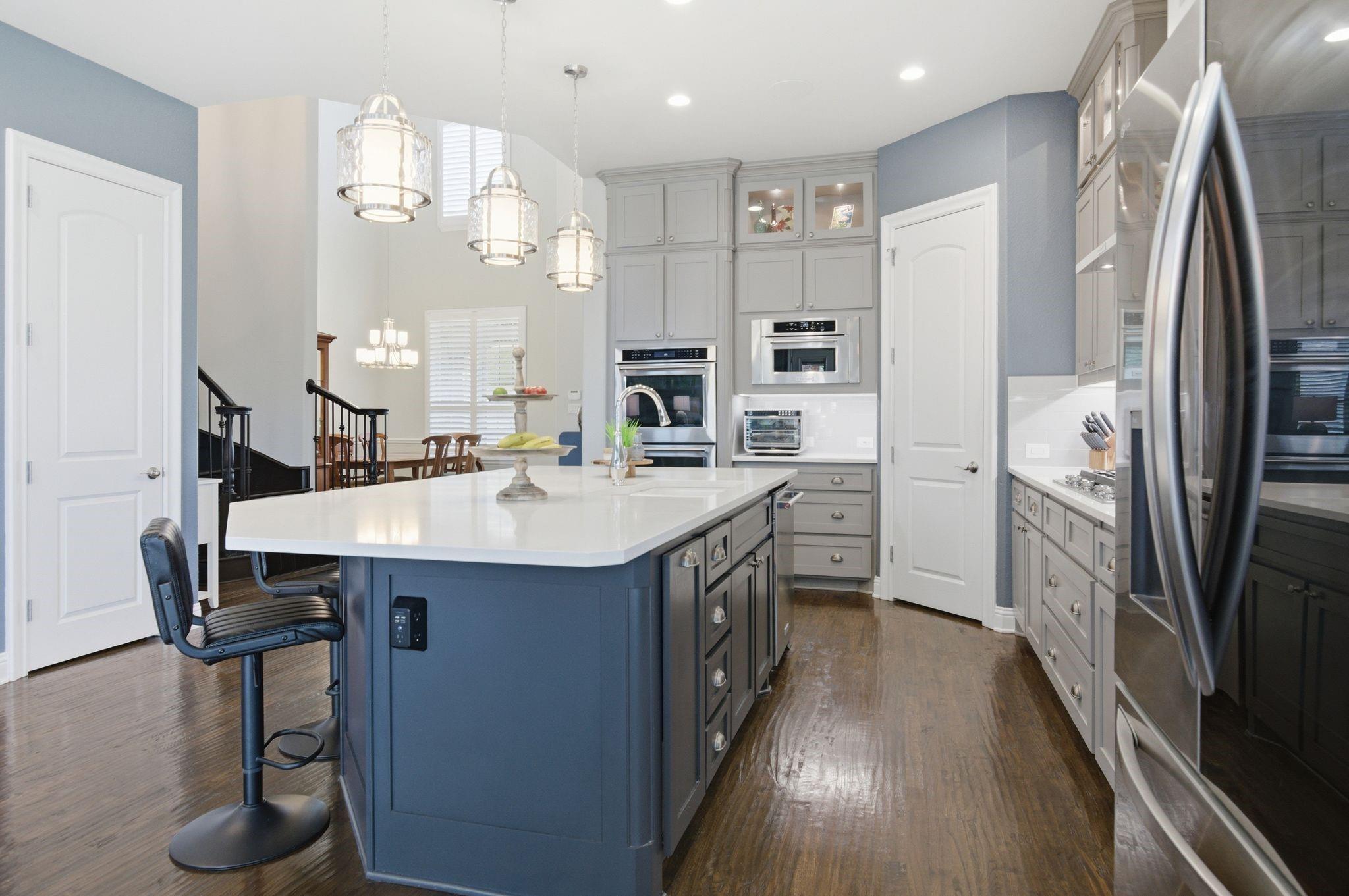 main property photo 17