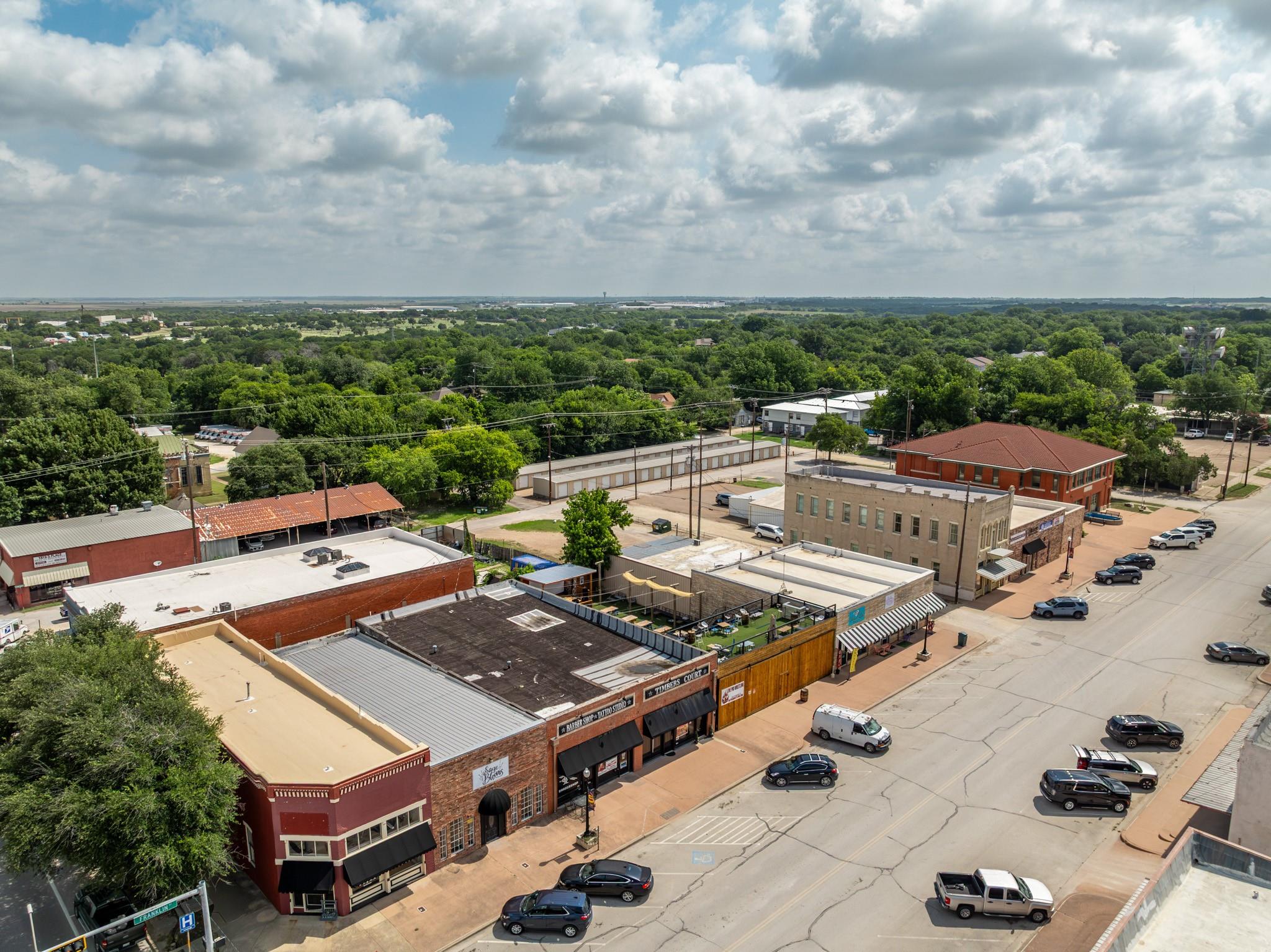 main property photo 16