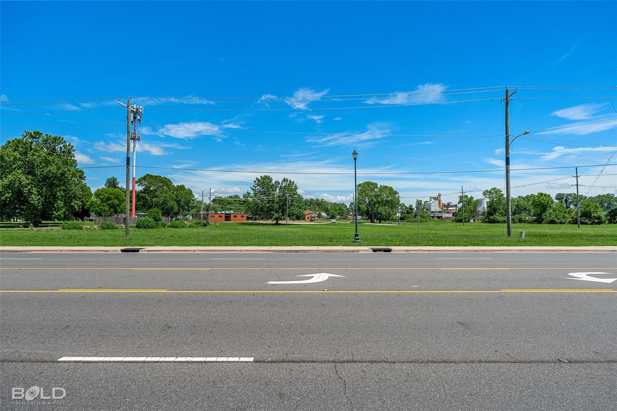 main property photo 18