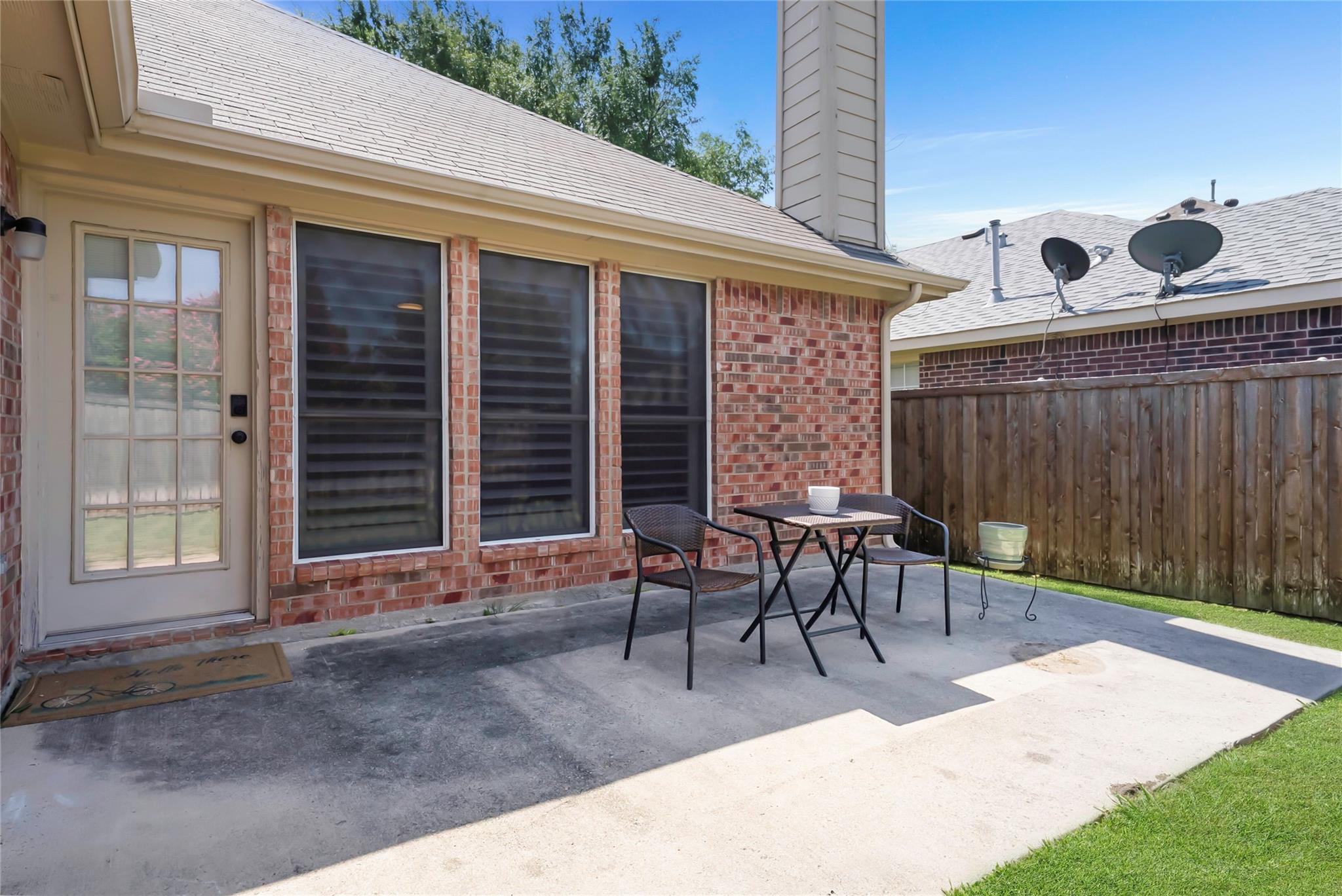 main property photo 23