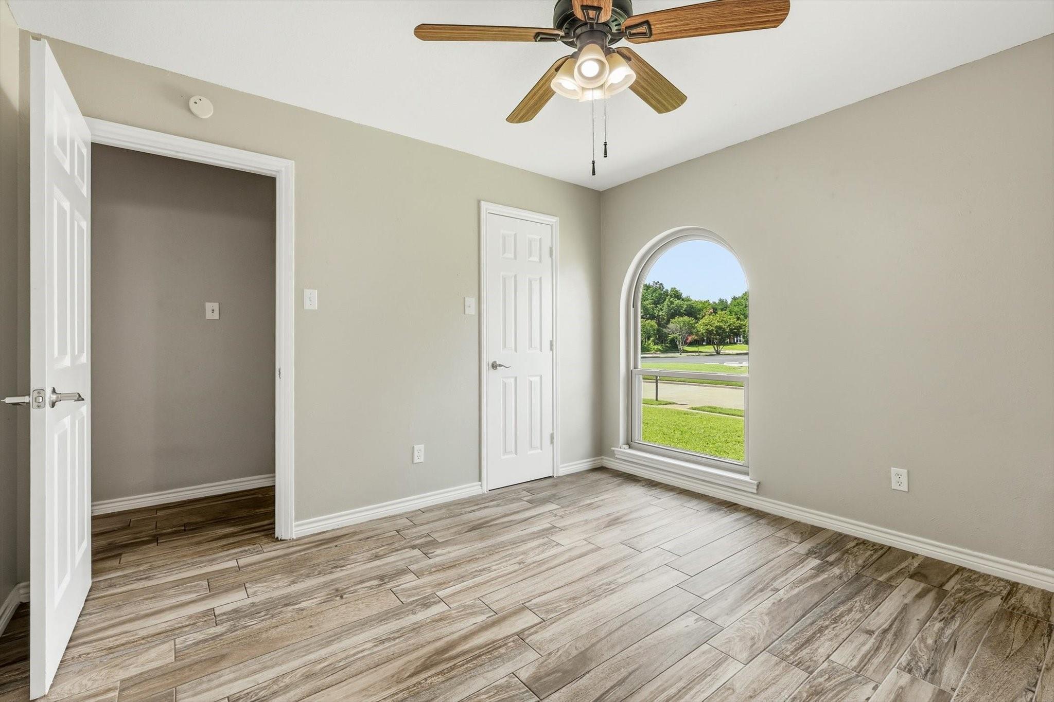 property viewer photo 20