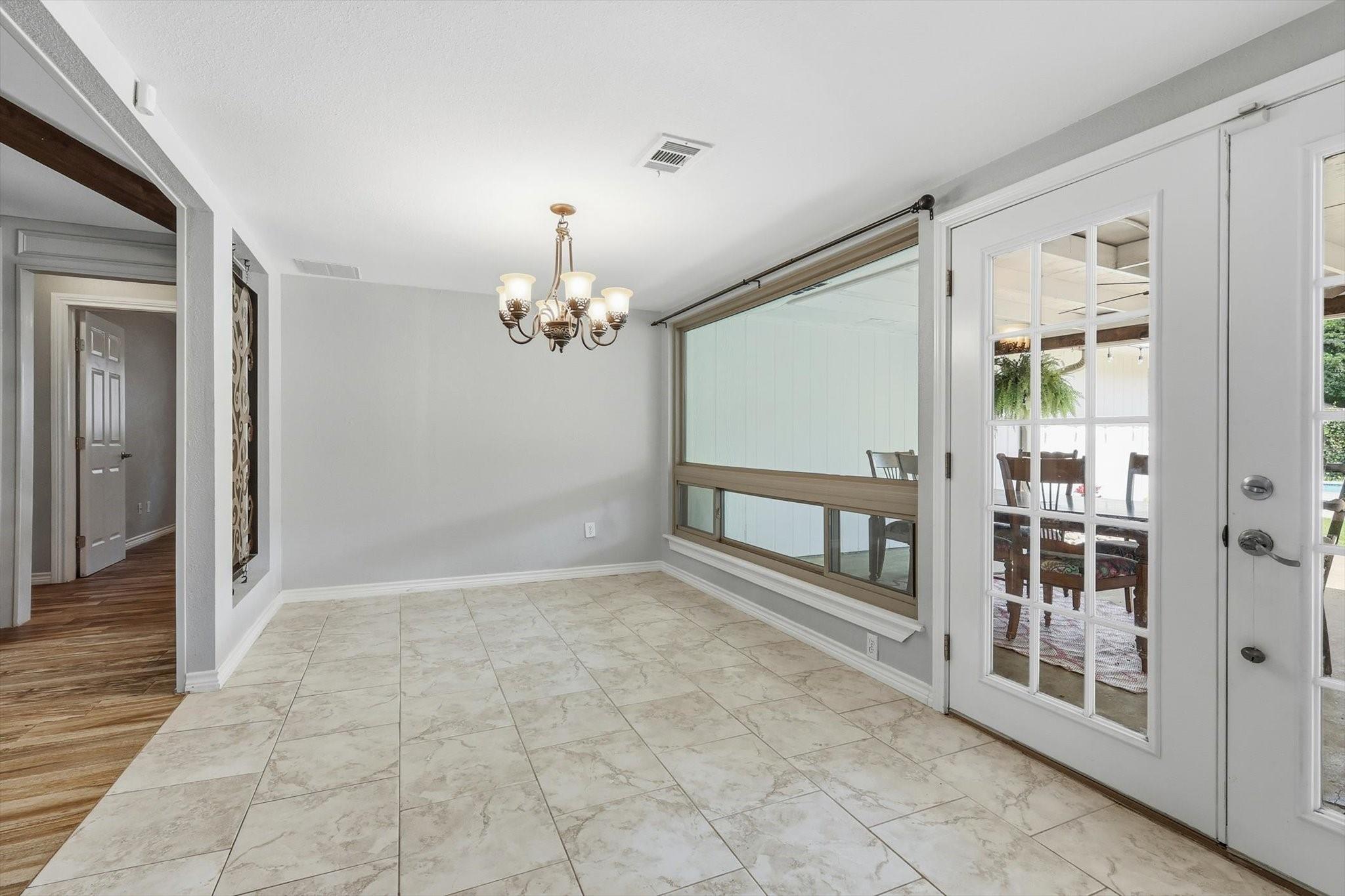 property viewer photo 7