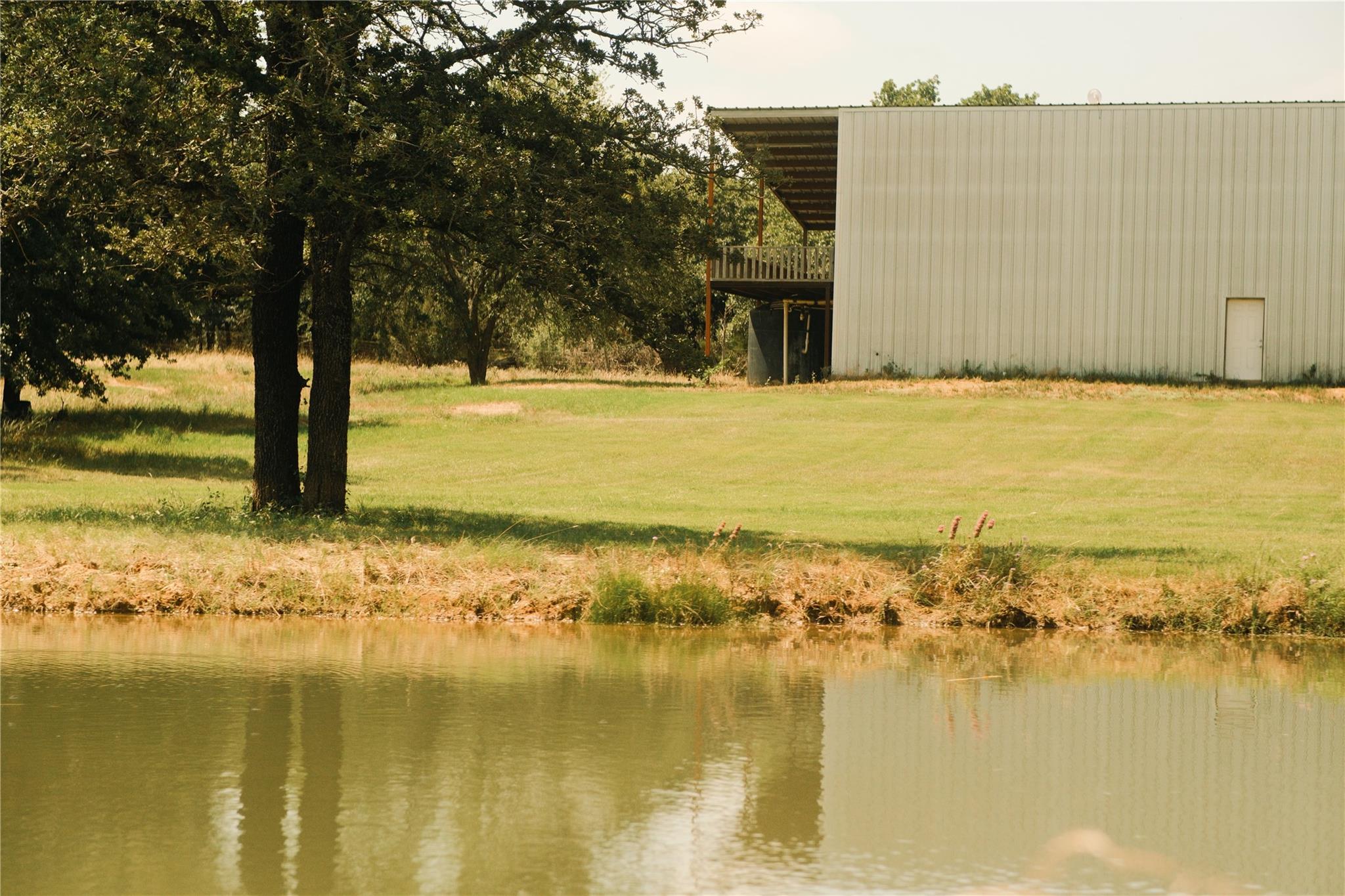 main property photo 18