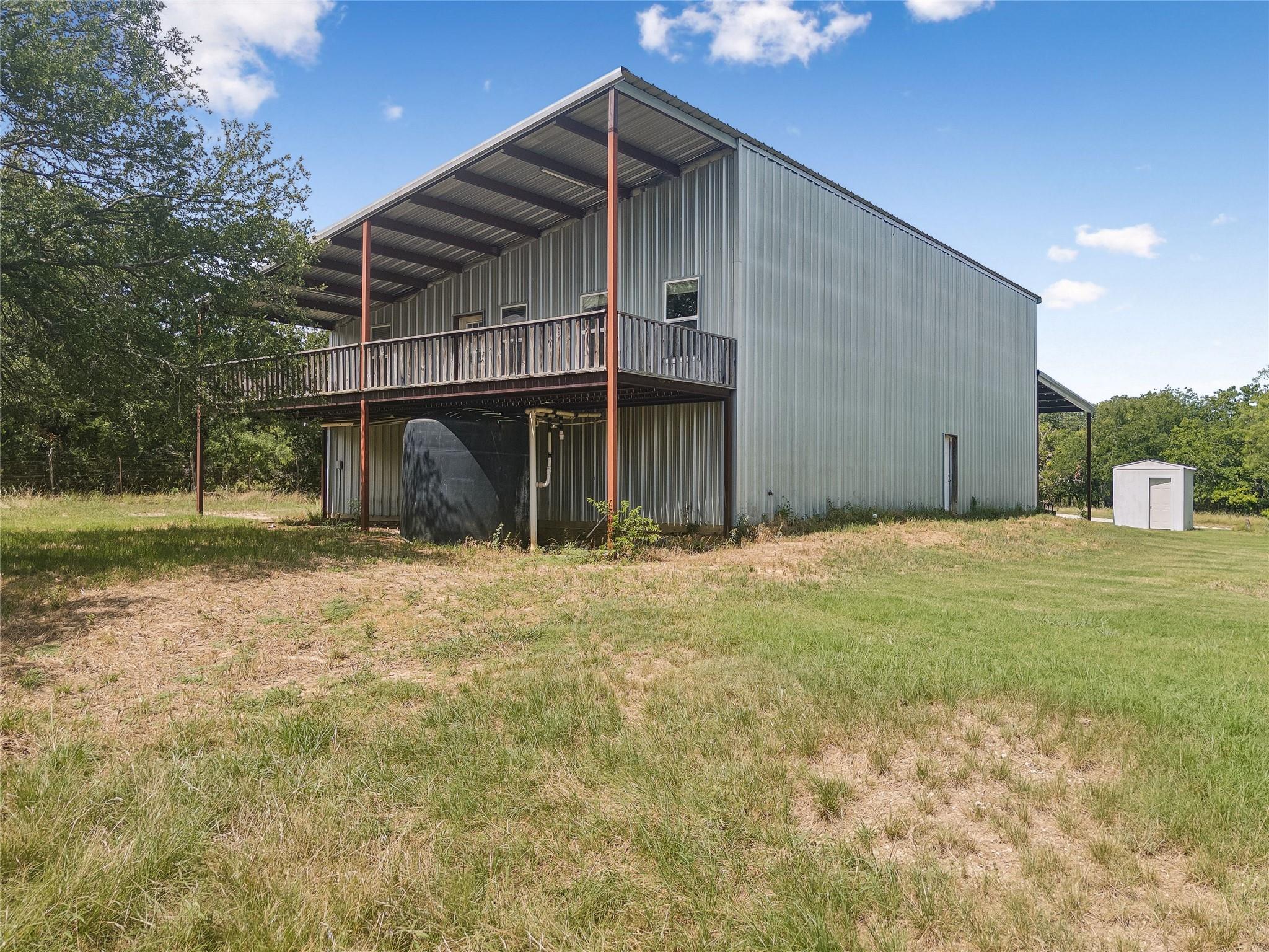 main property photo 19