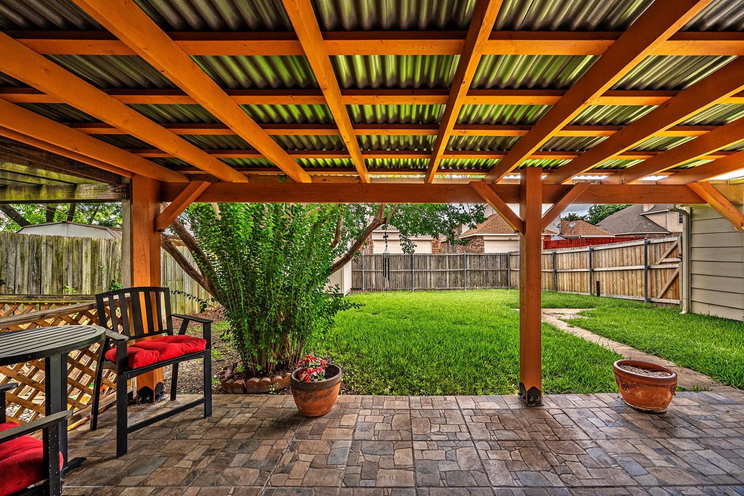 main property photo 30