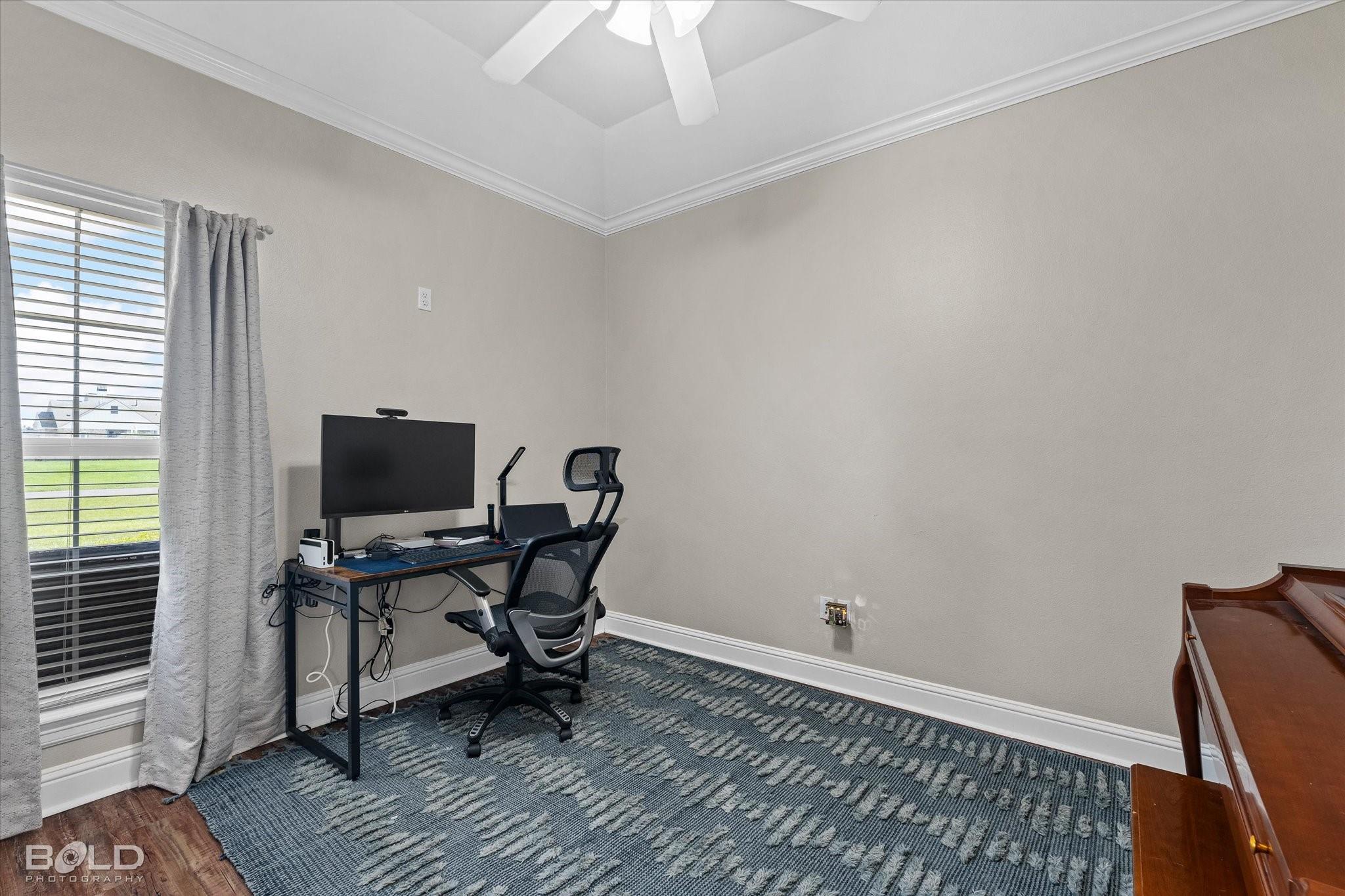 main property photo 19