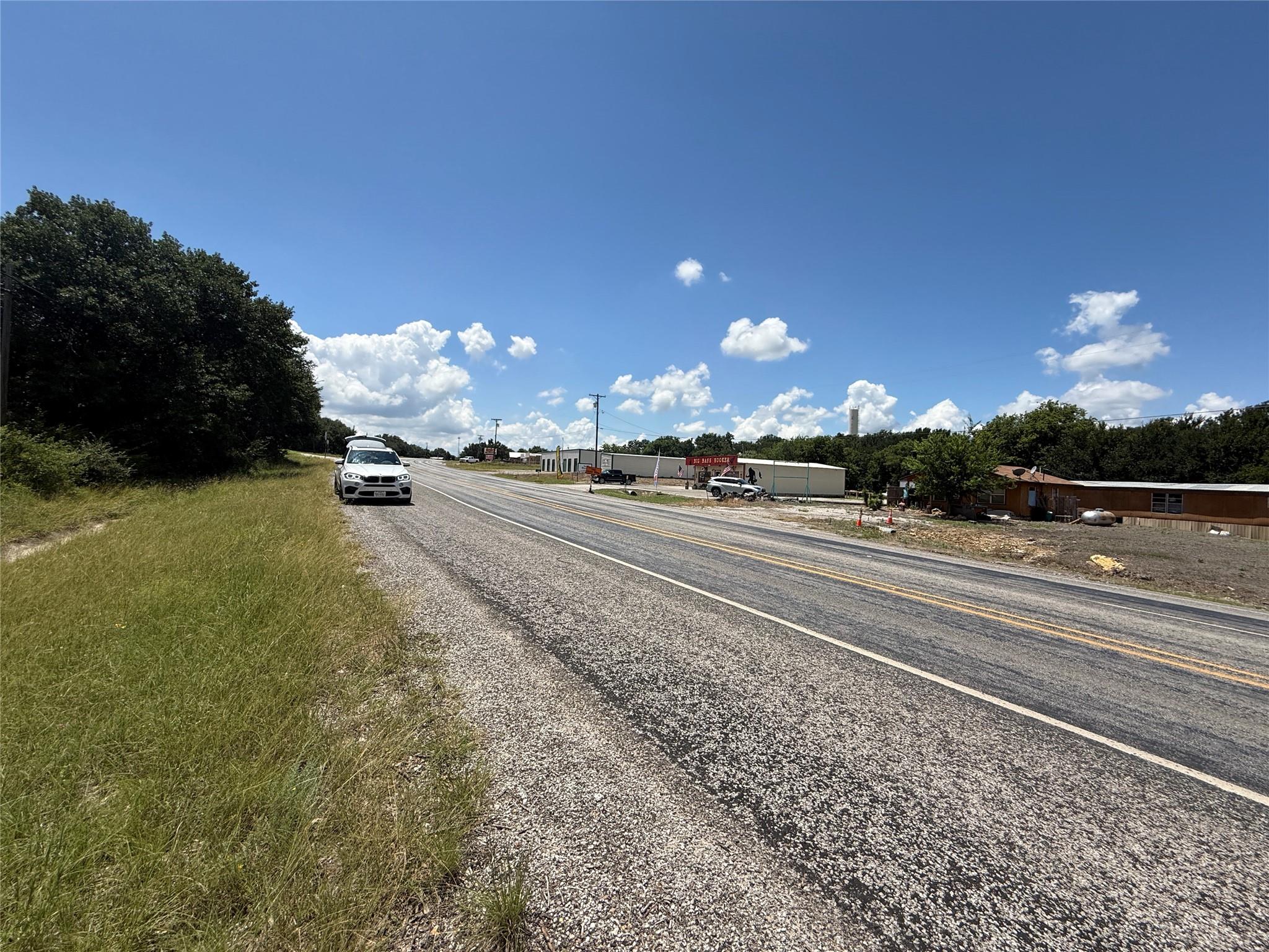 main property photo 28