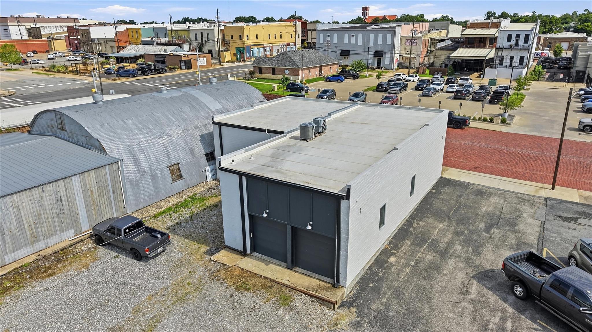 main property photo 29