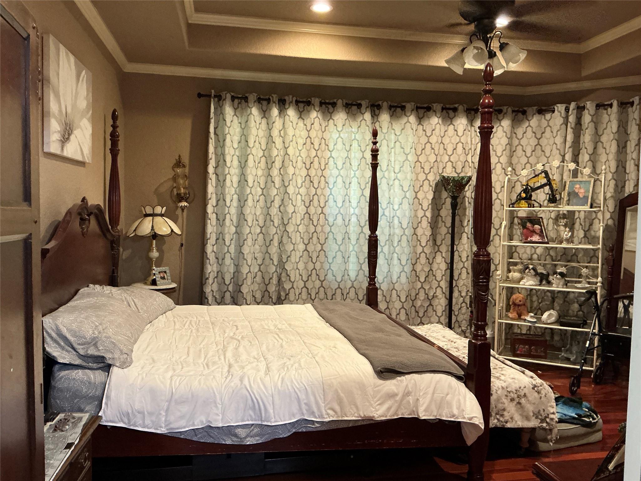 main property photo 16