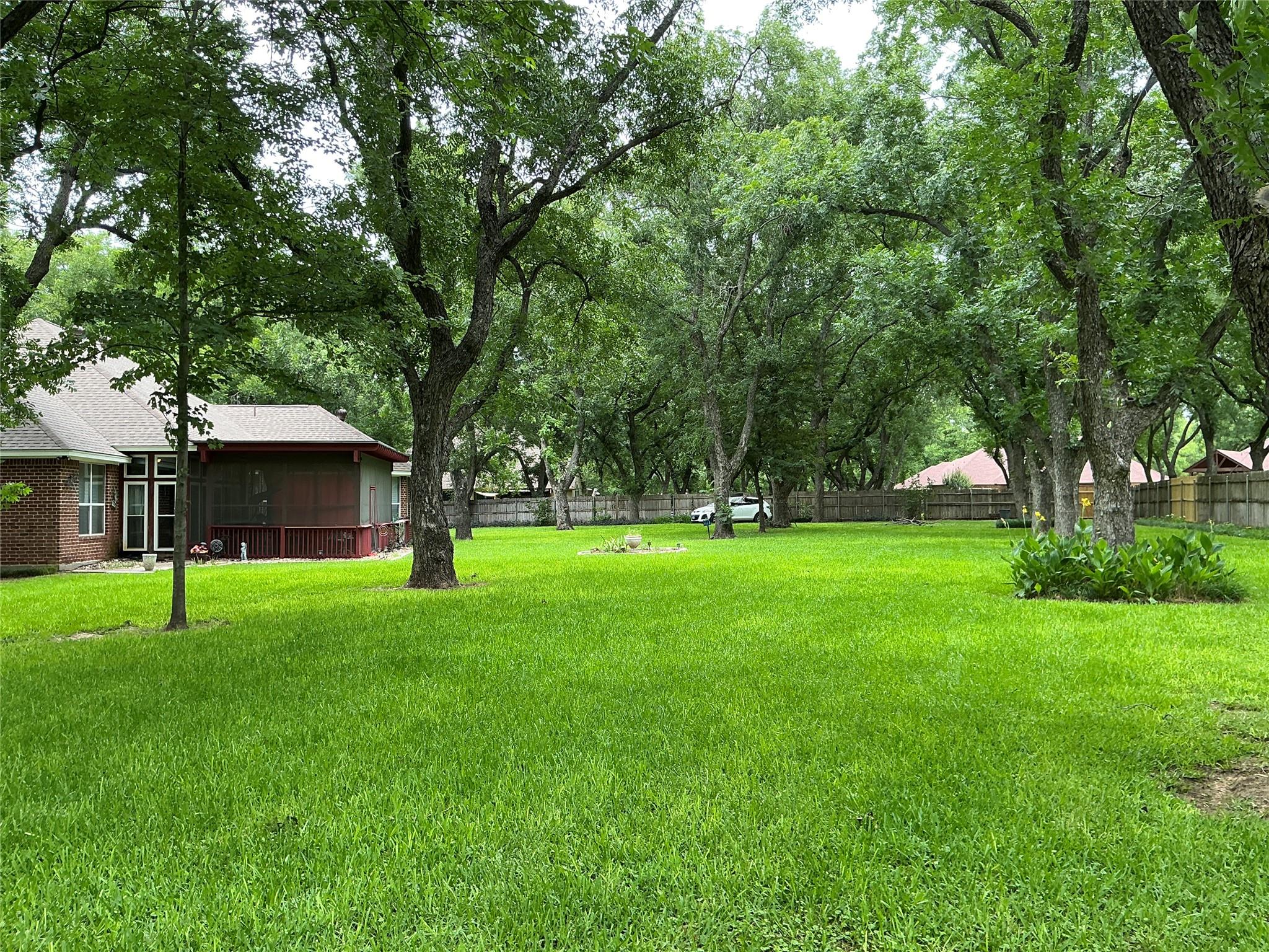 main property photo 32