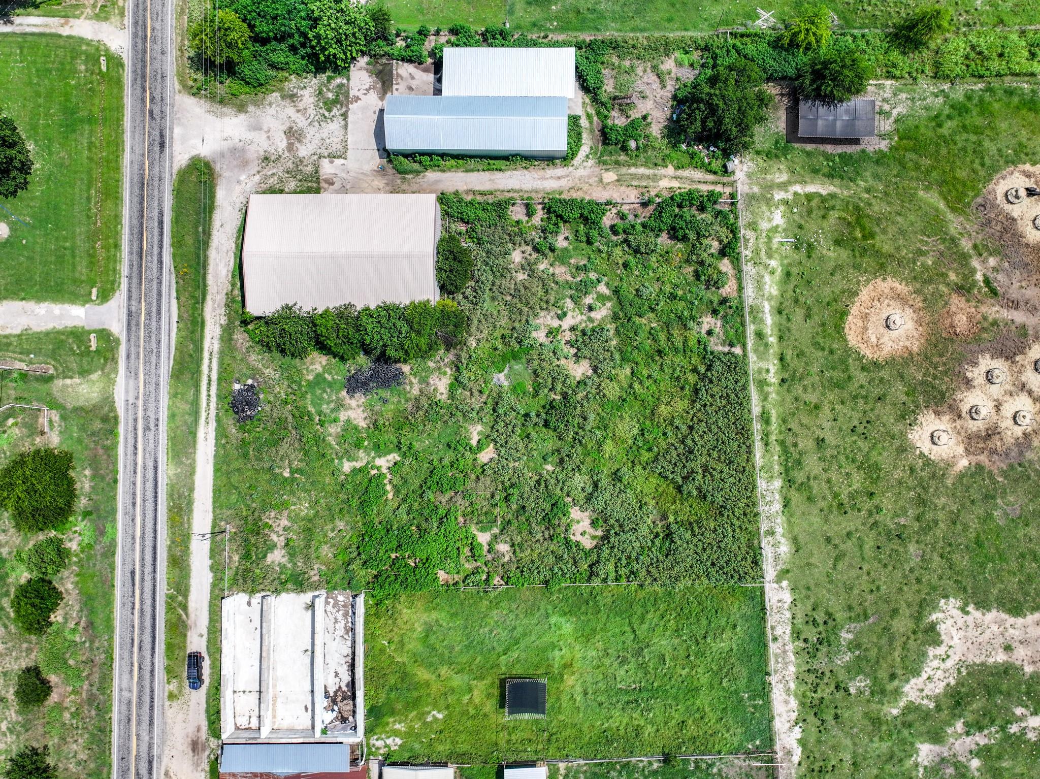 main property photo 3