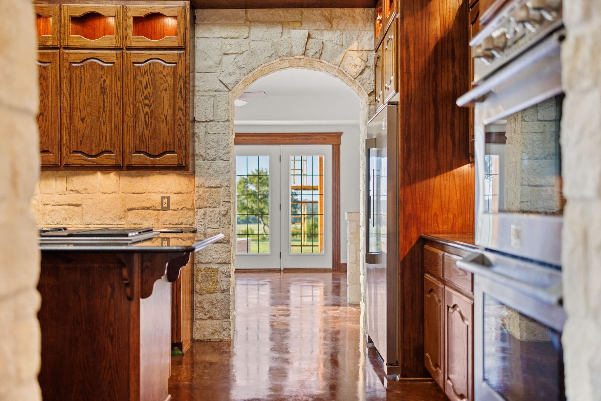 main property photo 14
