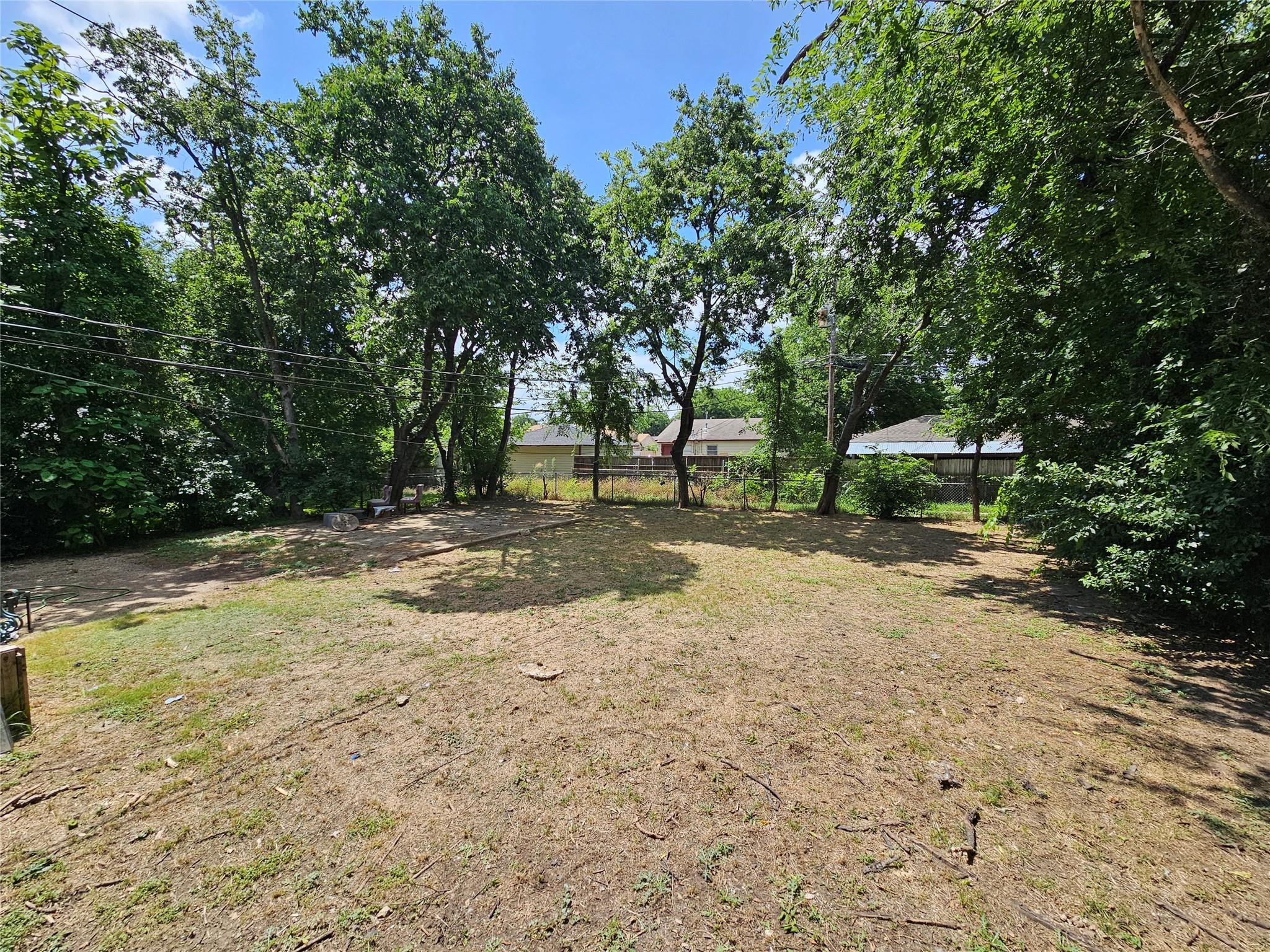 main property photo 14