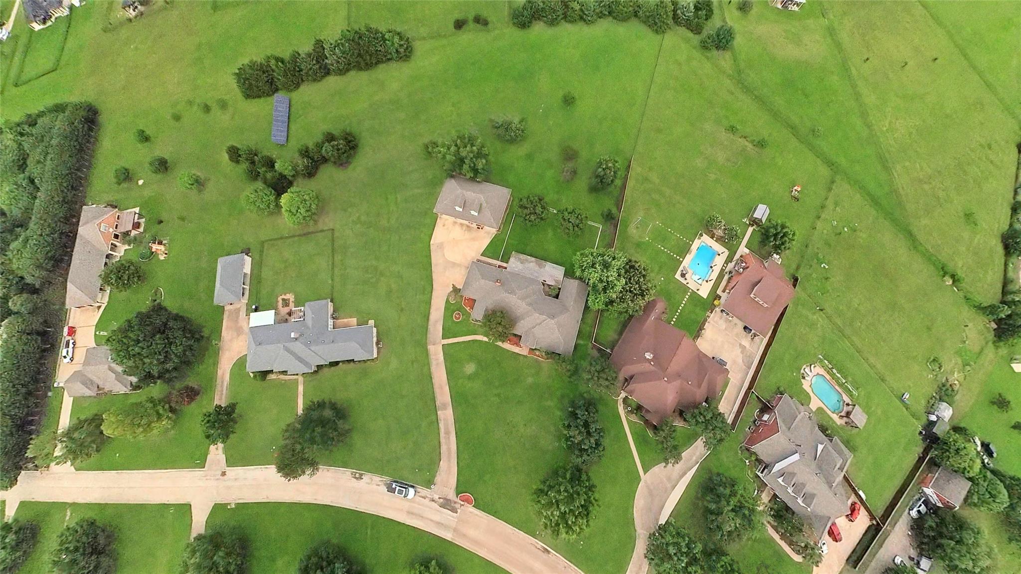 main property photo 37