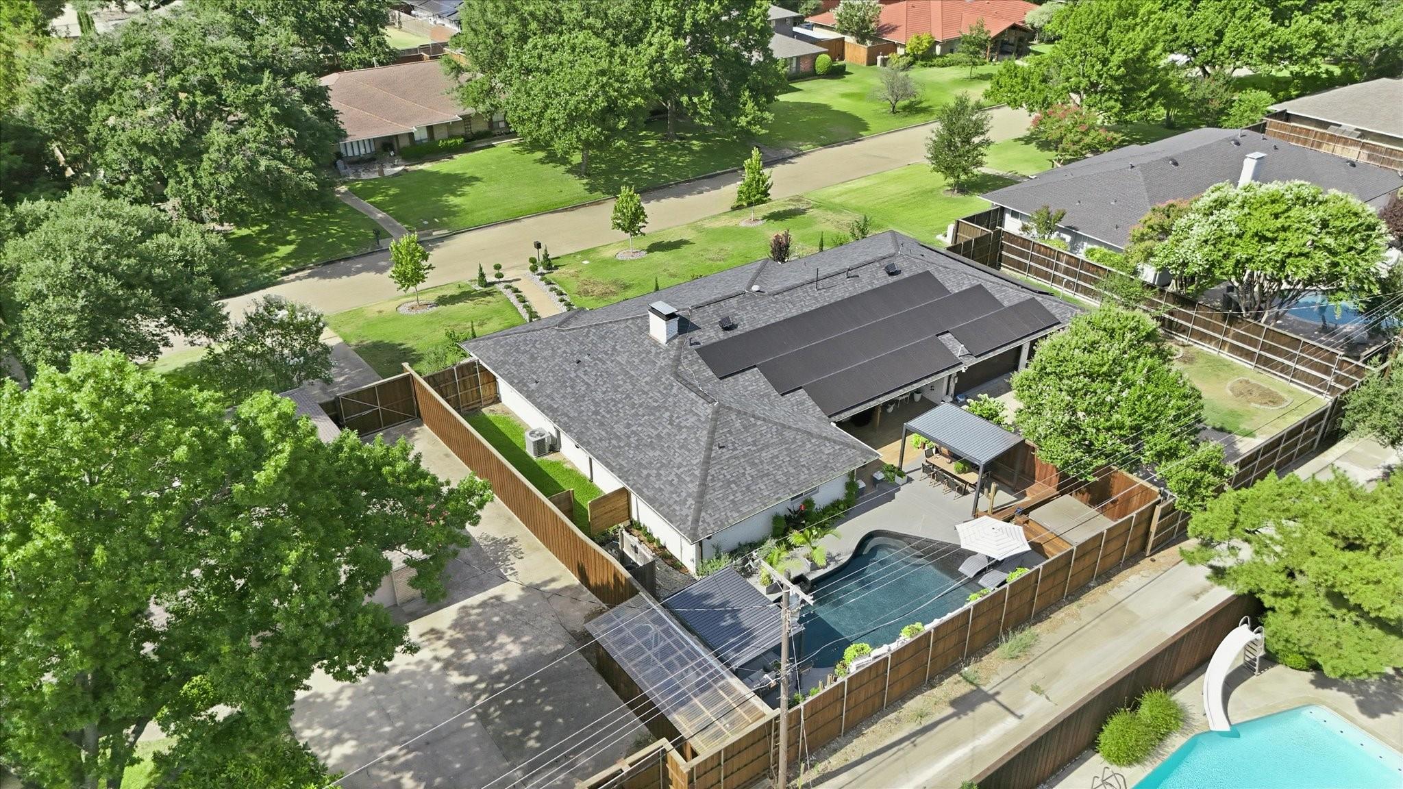 main property photo 32