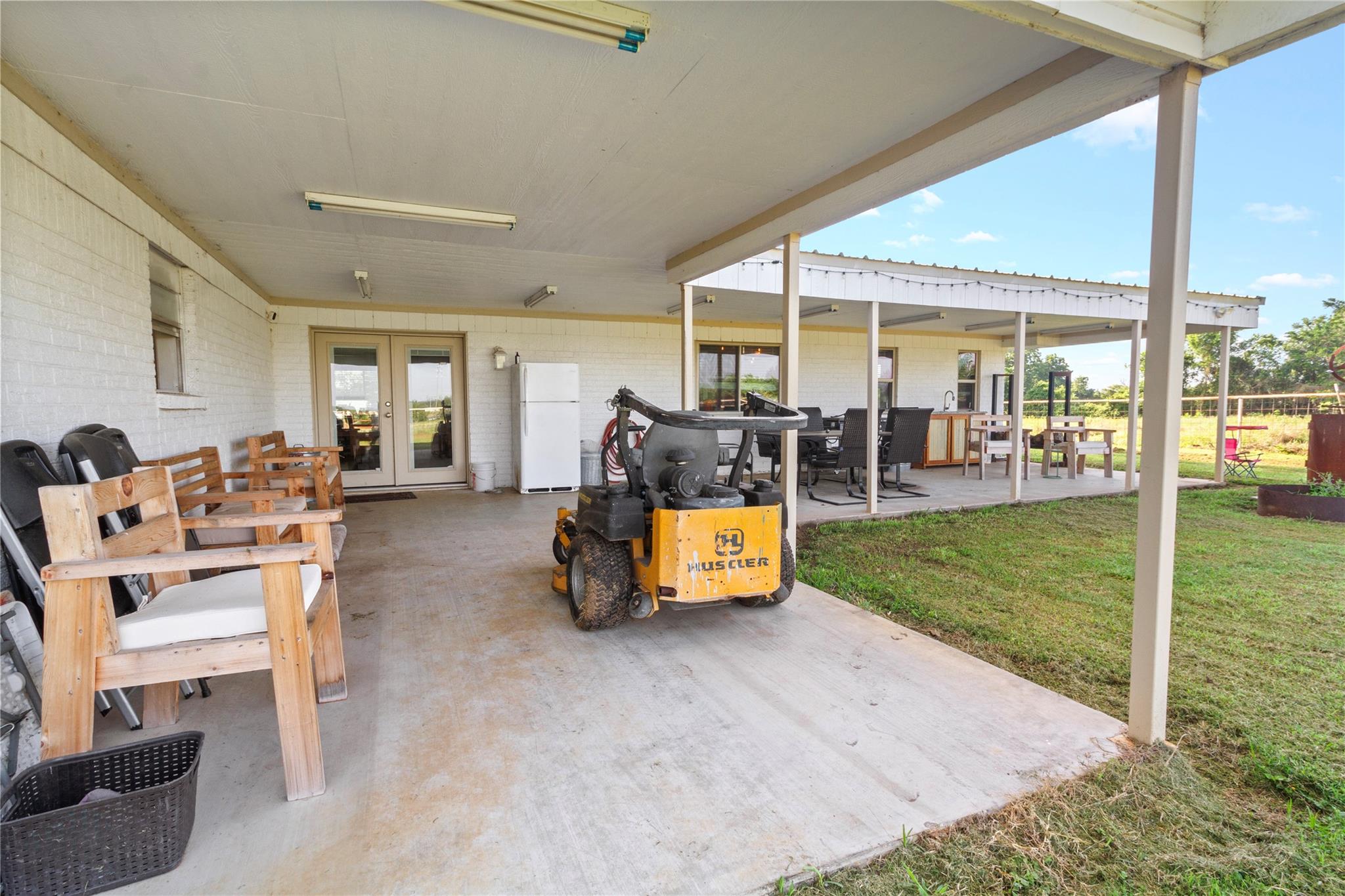 main property photo 32