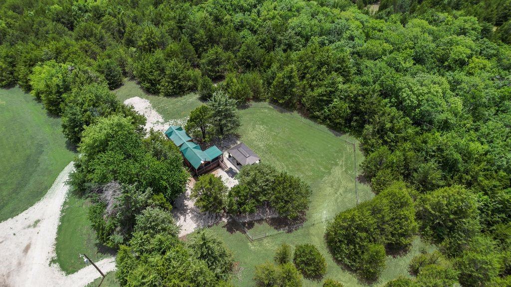 main property photo 8