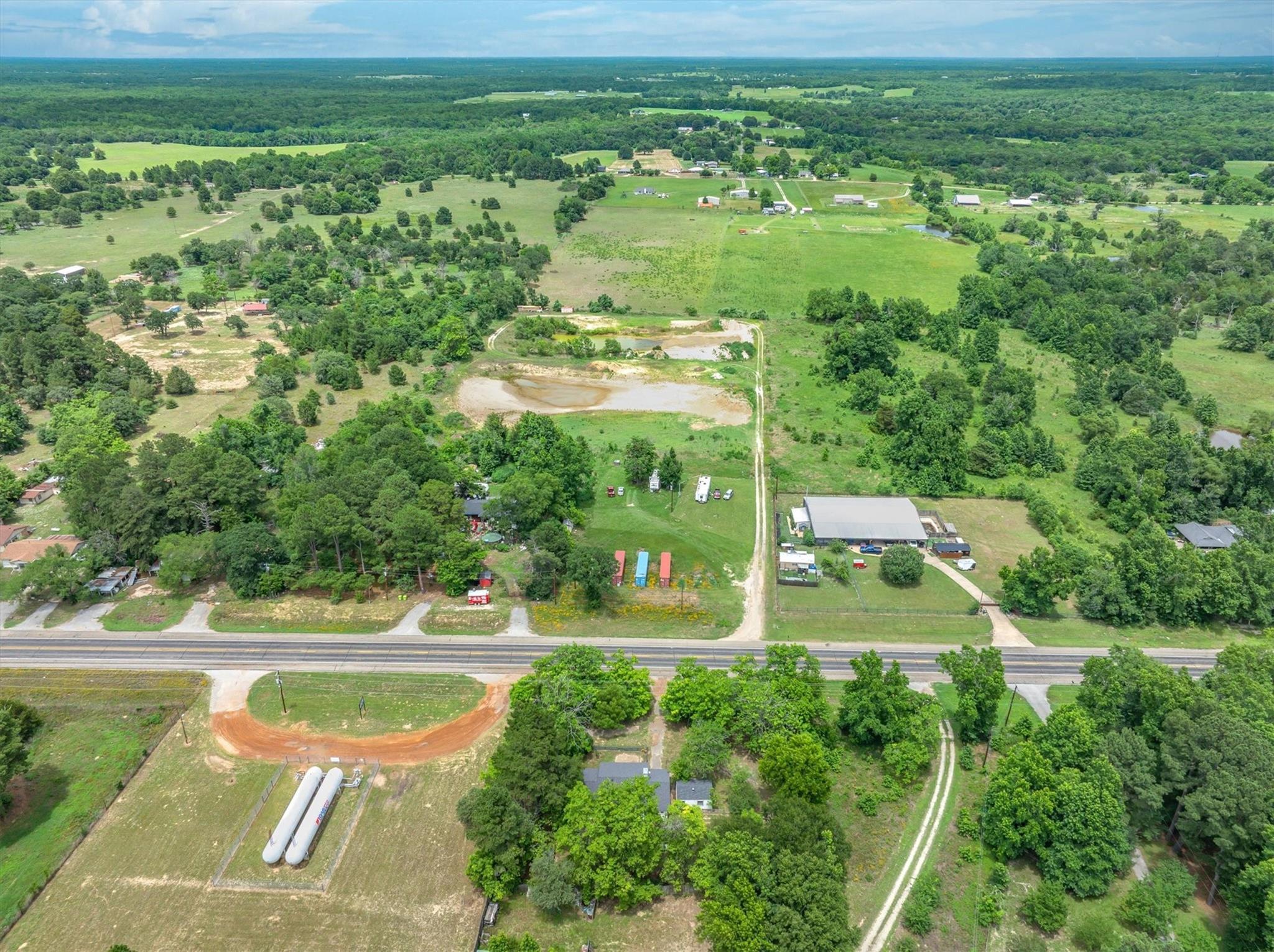 main property photo 36